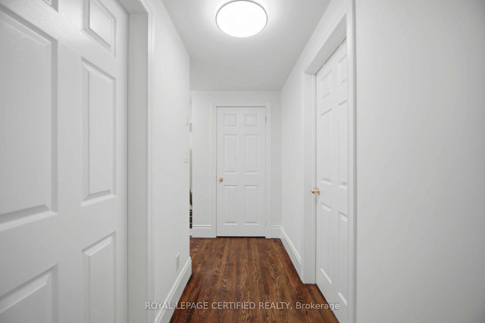 Photo 19 of 3490 Rexway Drive, Burlington, Roseland — HOMEH
