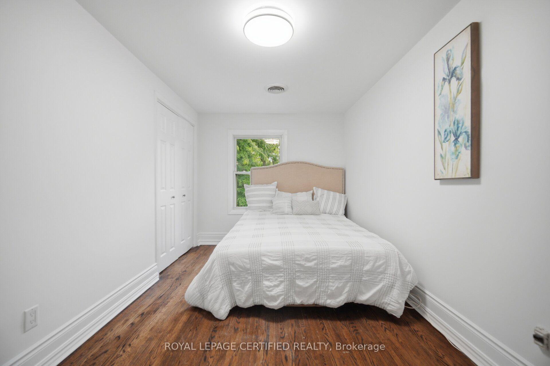Photo 26 of 3490 Rexway Drive, Burlington, Roseland — HOMEH