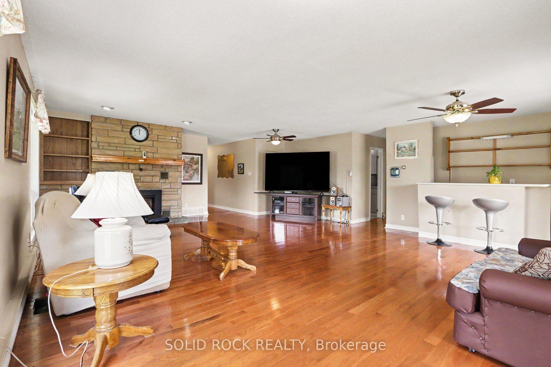 Photo 6 of 220 Highfield Crescent, Beckwith, Beckwith Twp — HOMEH