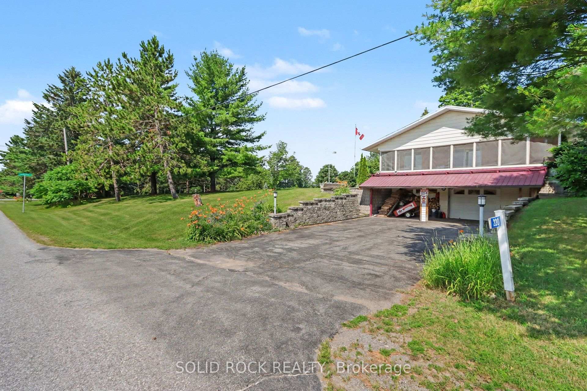 Photo 33 of 220 Highfield Crescent, Beckwith, Beckwith Twp — HOMEH