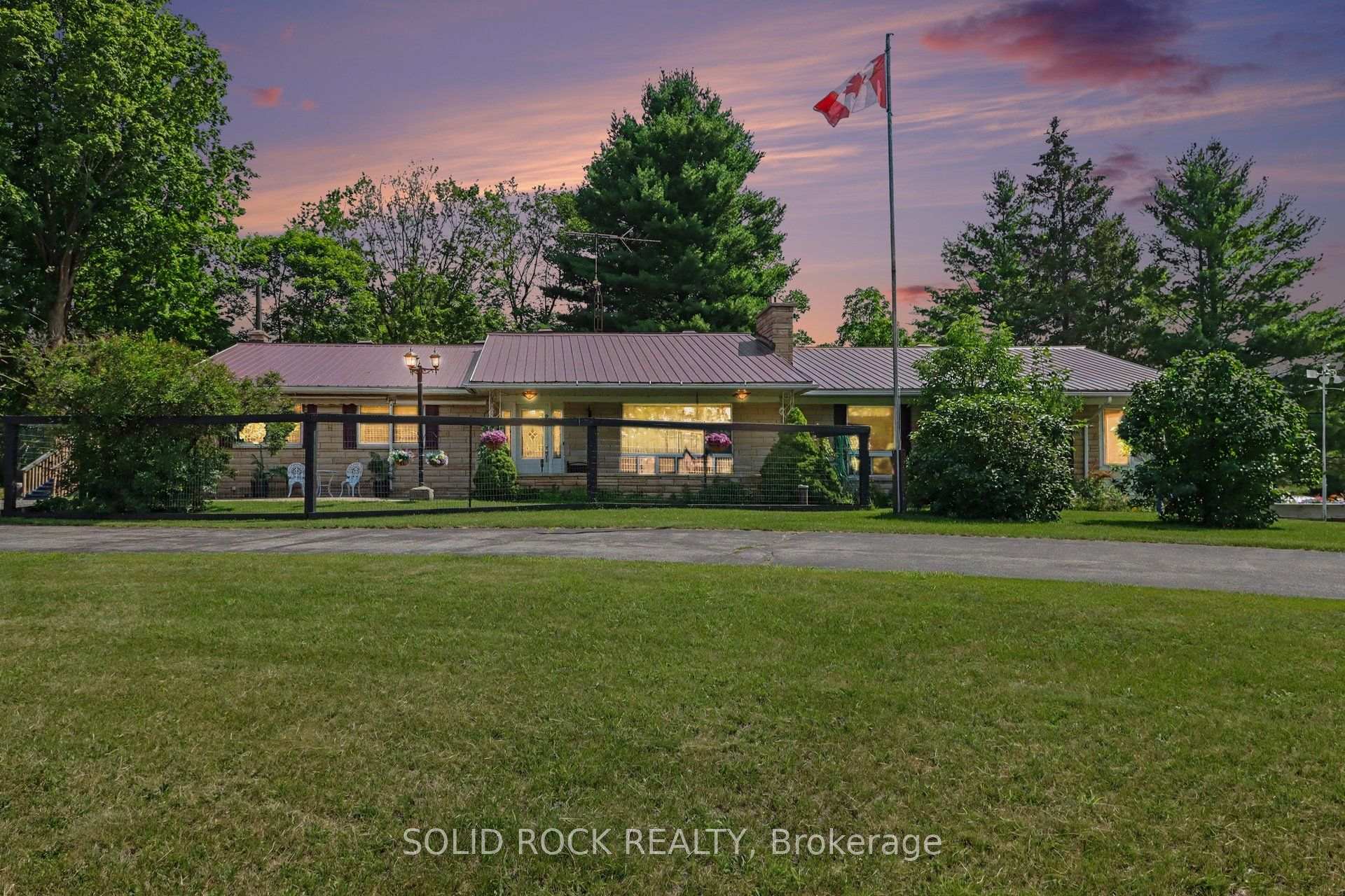 Photo 34 of 220 Highfield Crescent, Beckwith, Beckwith Twp — HOMEH