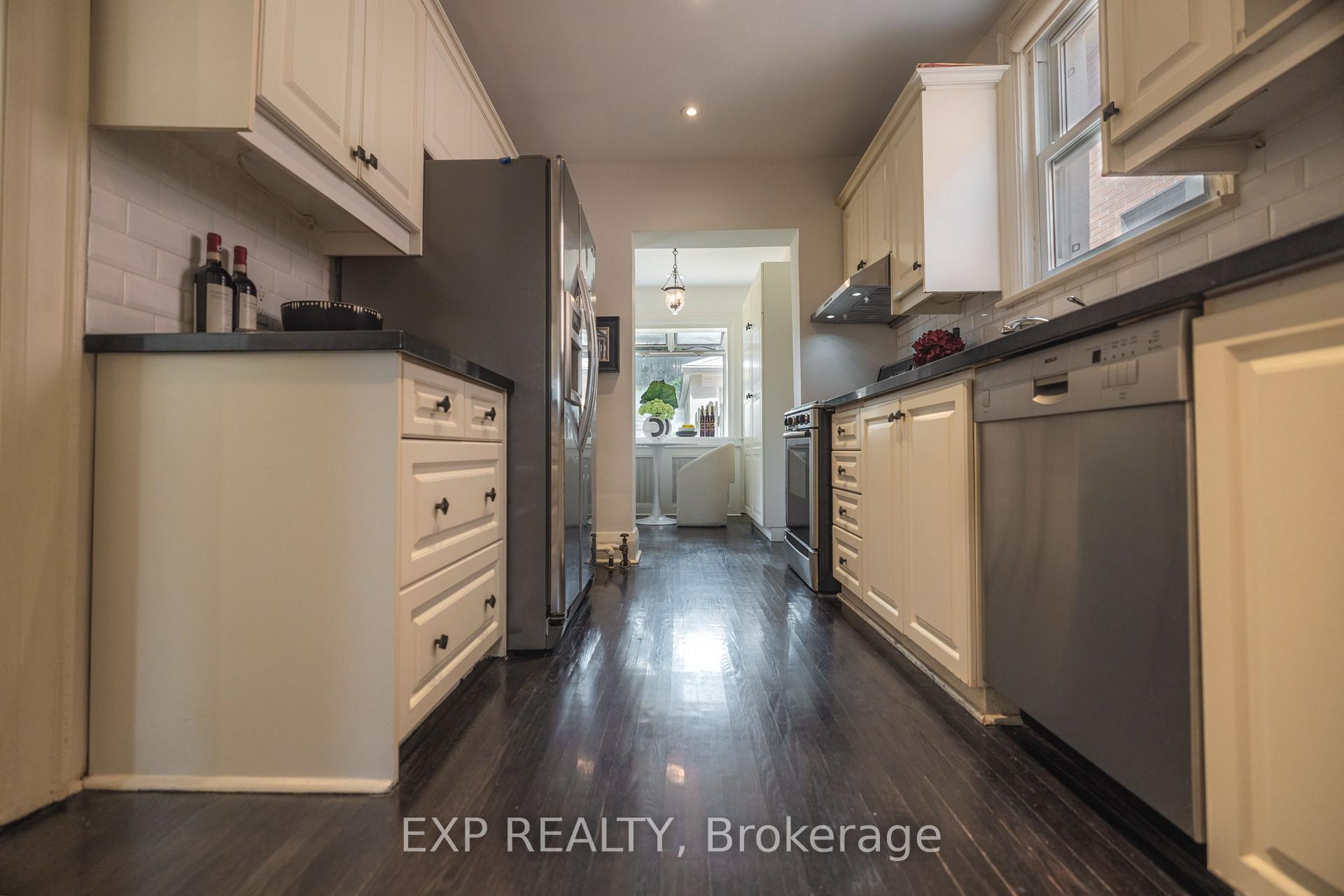 Photo 7 of 86 Willowbank Boulevard, Toronto, Lawrence Park South — HOMEH