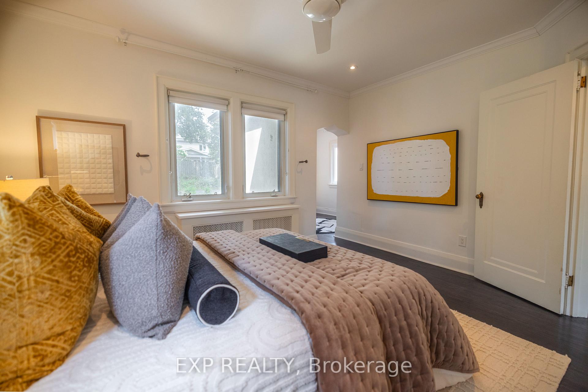 Photo 10 of 86 Willowbank Boulevard, Toronto, Lawrence Park South — HOMEH