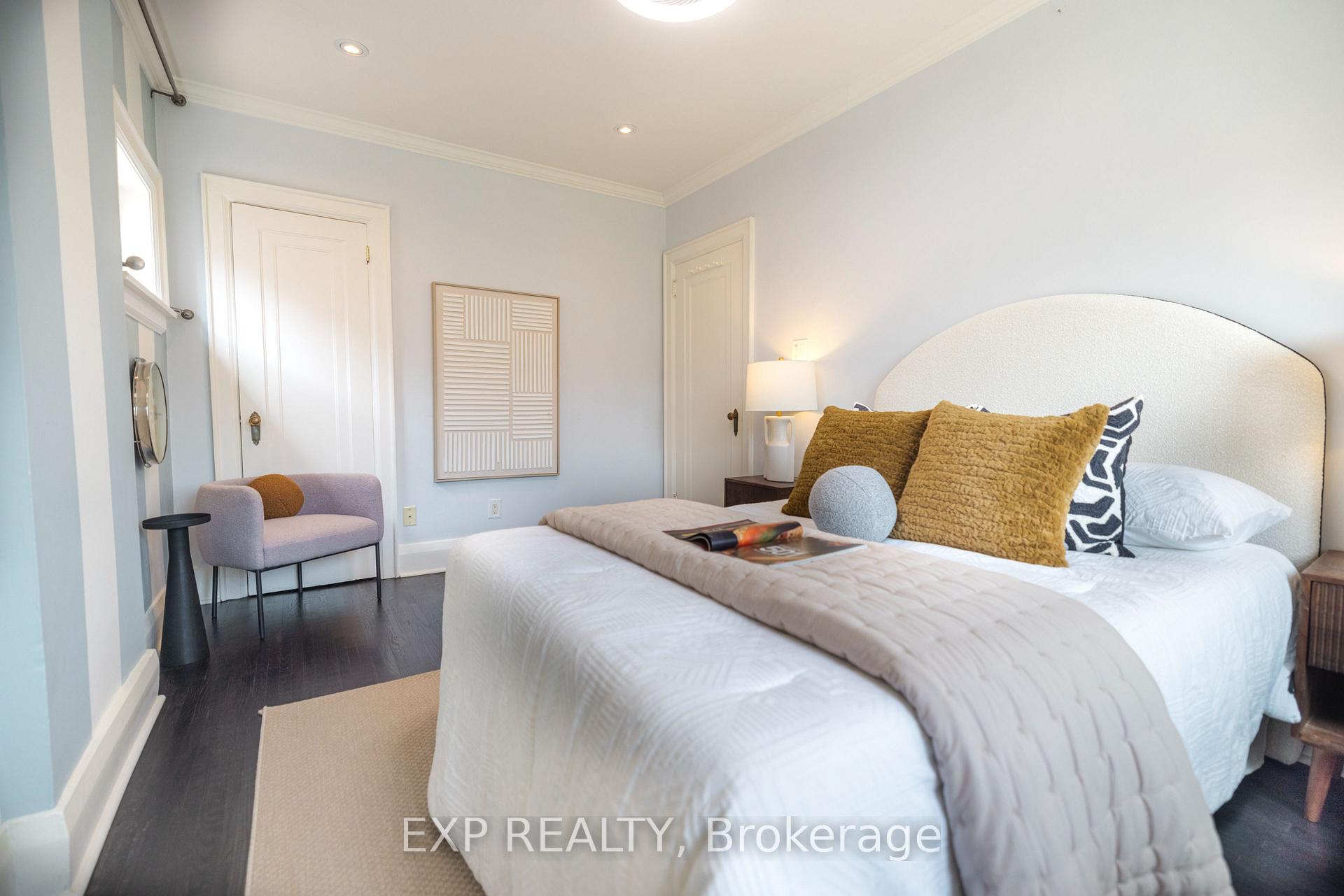 Photo 16 of 86 Willowbank Boulevard, Toronto, Lawrence Park South — HOMEH