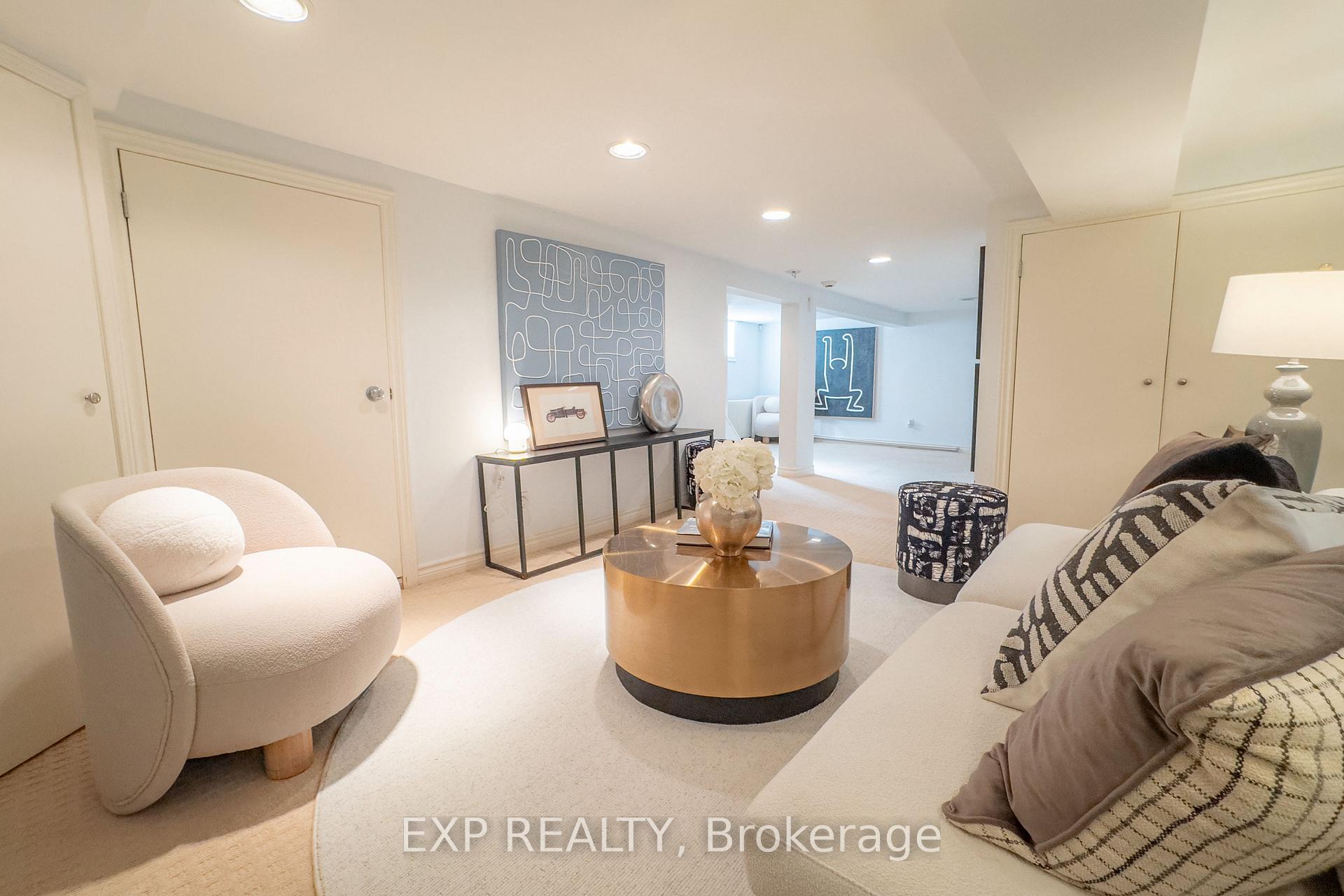 Photo 20 of 86 Willowbank Boulevard, Toronto, Lawrence Park South — HOMEH