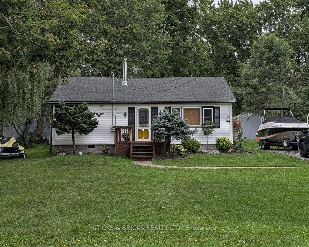 Photo of 625 Silver Bay Road