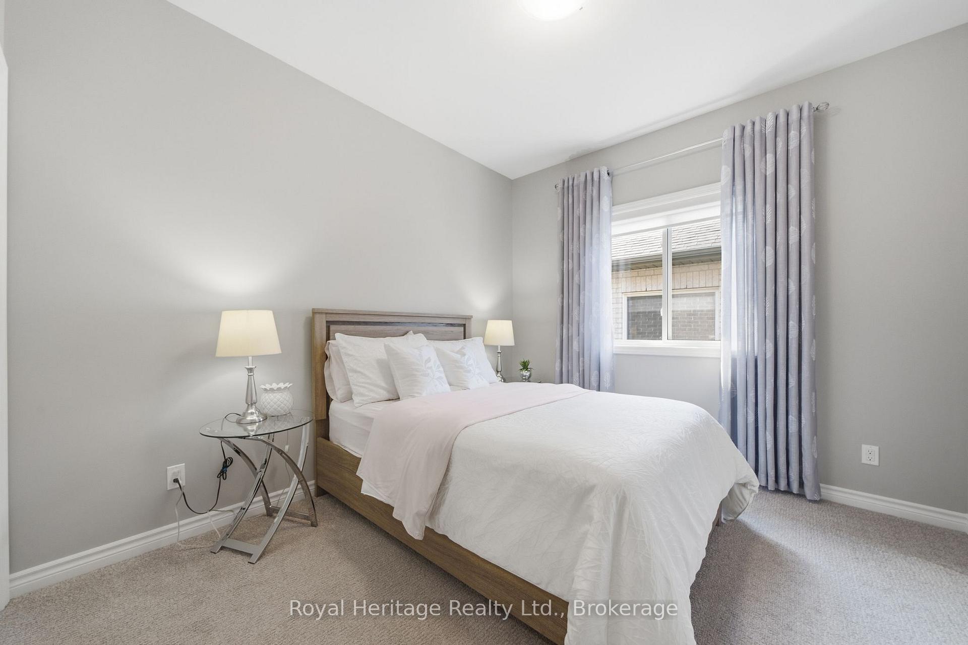Photo 24 of 46 Stonecrest Boulevard, Quinte West, Sidney Ward — HOMEH