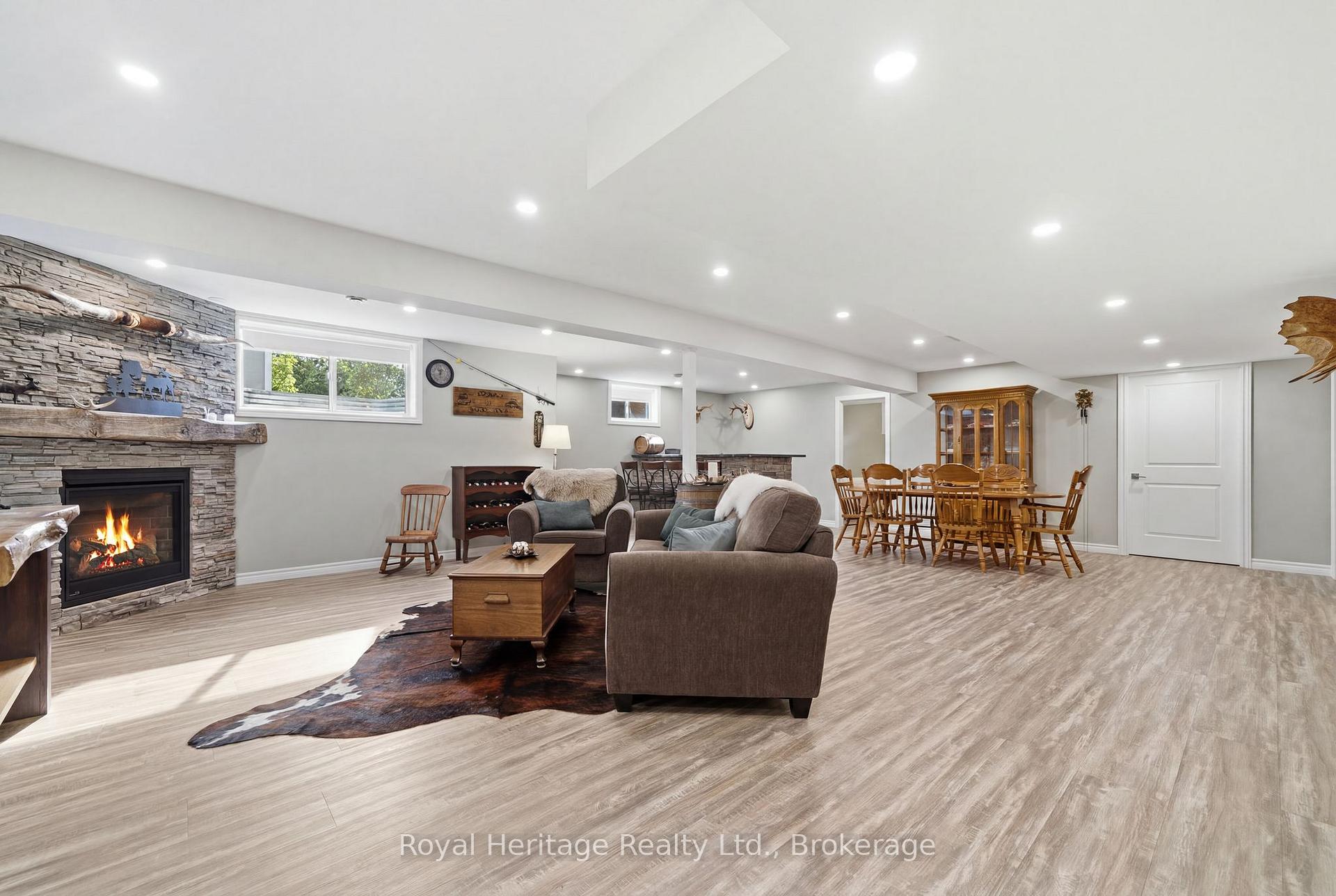 Photo 27 of 46 Stonecrest Boulevard, Quinte West, Sidney Ward — HOMEH