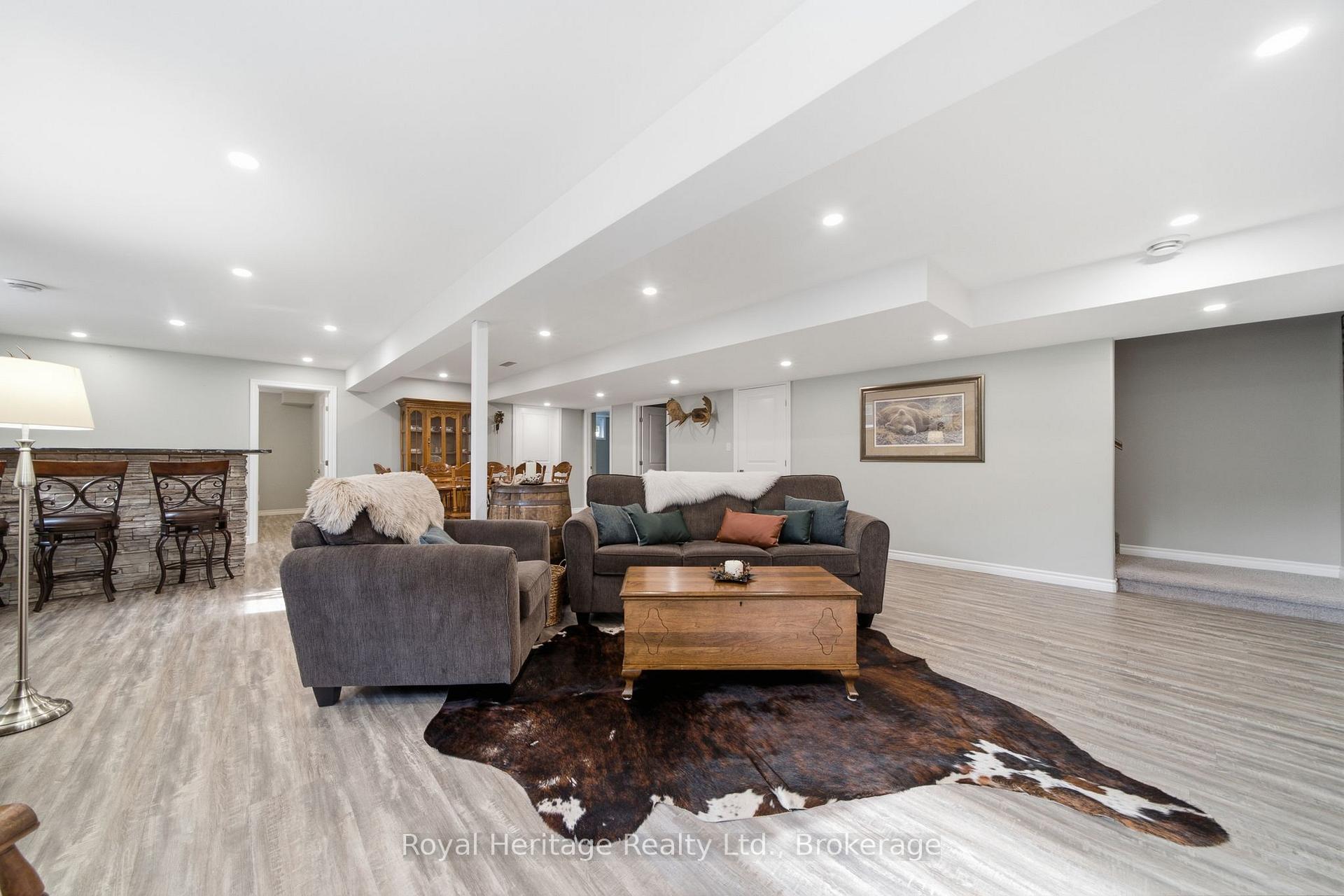Photo 30 of 46 Stonecrest Boulevard, Quinte West, Sidney Ward — HOMEH