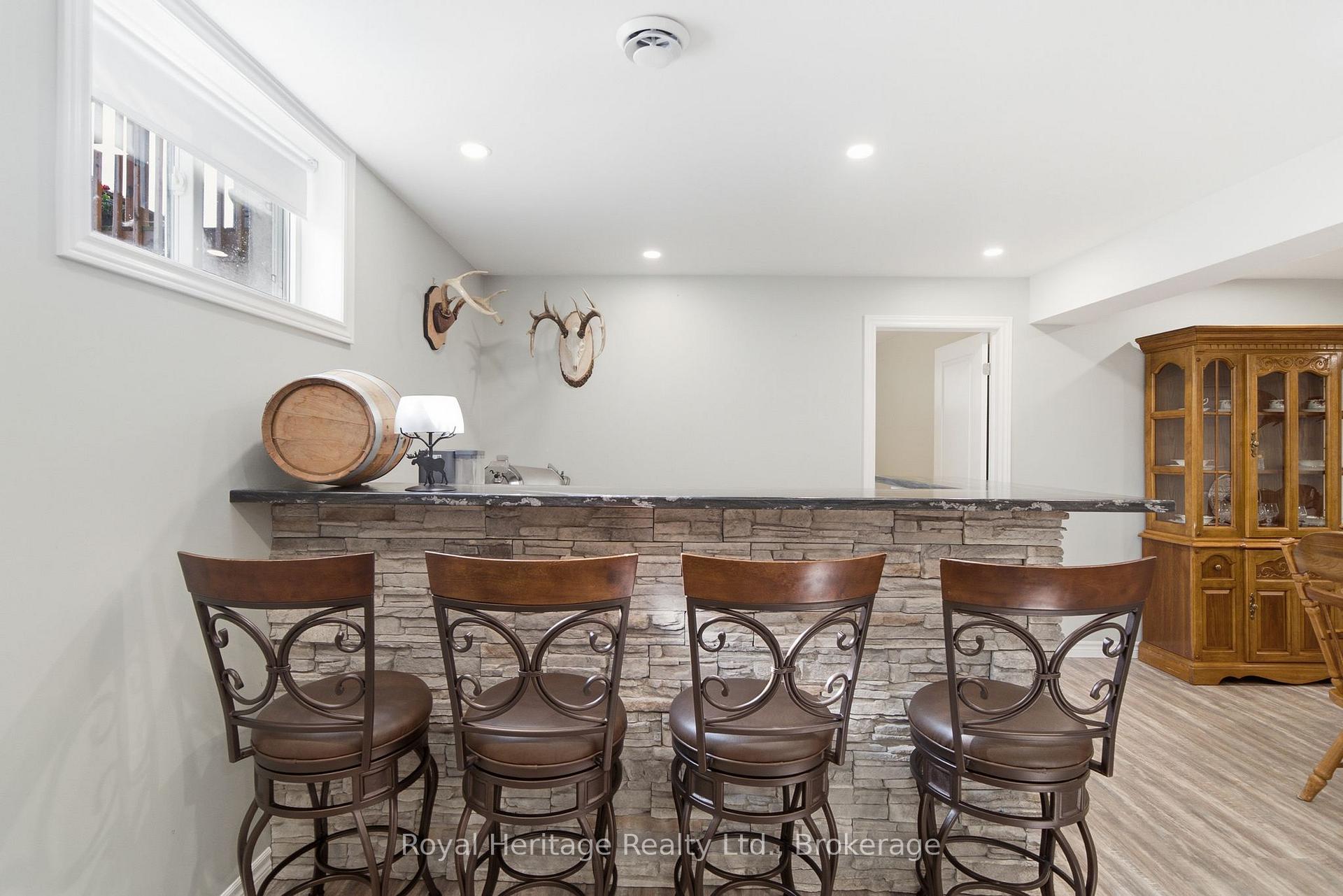 Photo 31 of 46 Stonecrest Boulevard, Quinte West, Sidney Ward — HOMEH