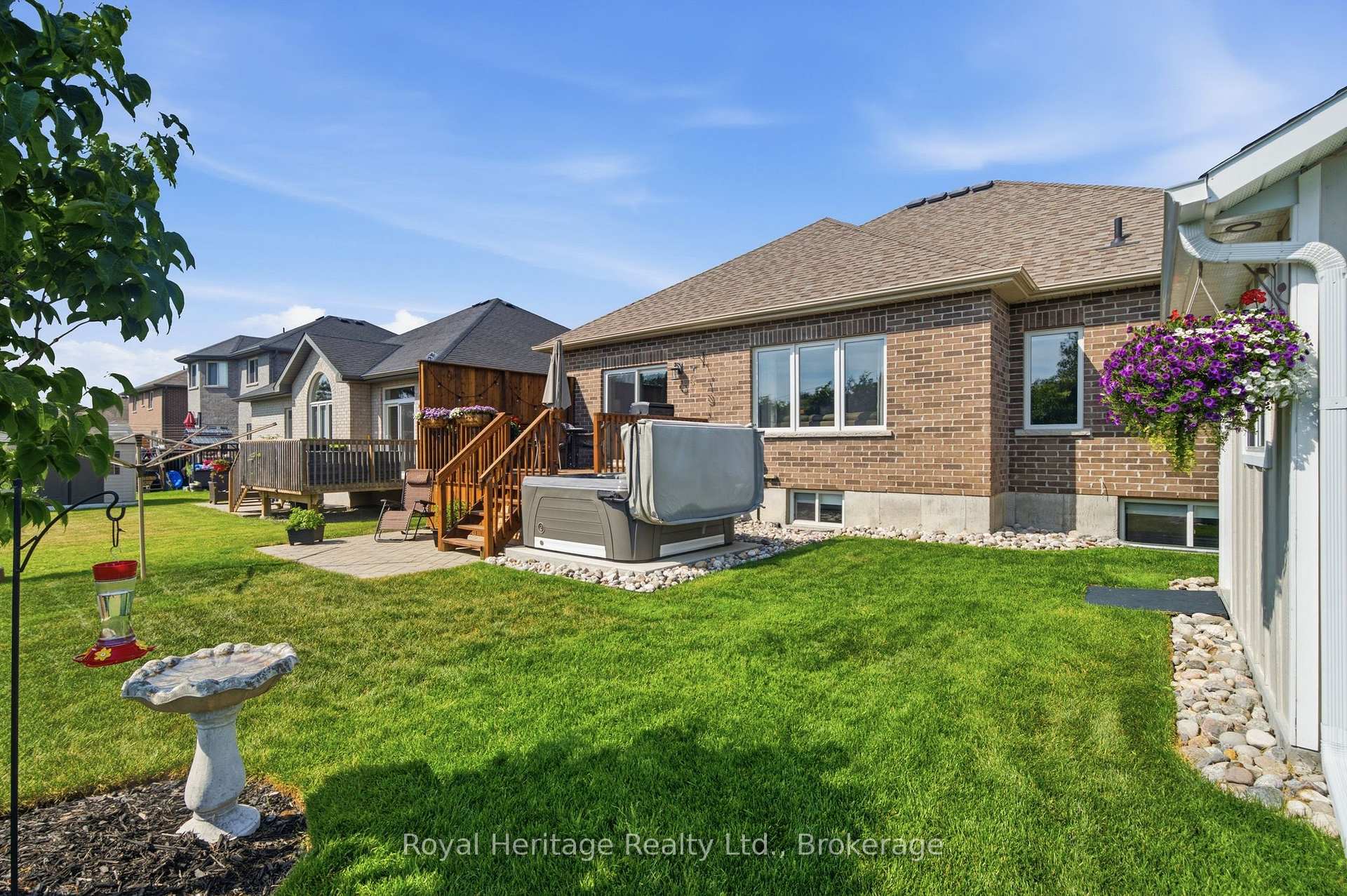Photo 39 of 46 Stonecrest Boulevard, Quinte West, Sidney Ward — HOMEH