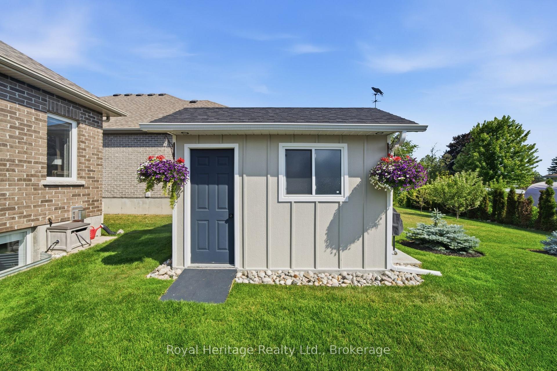 Photo 40 of 46 Stonecrest Boulevard, Quinte West, Sidney Ward — HOMEH