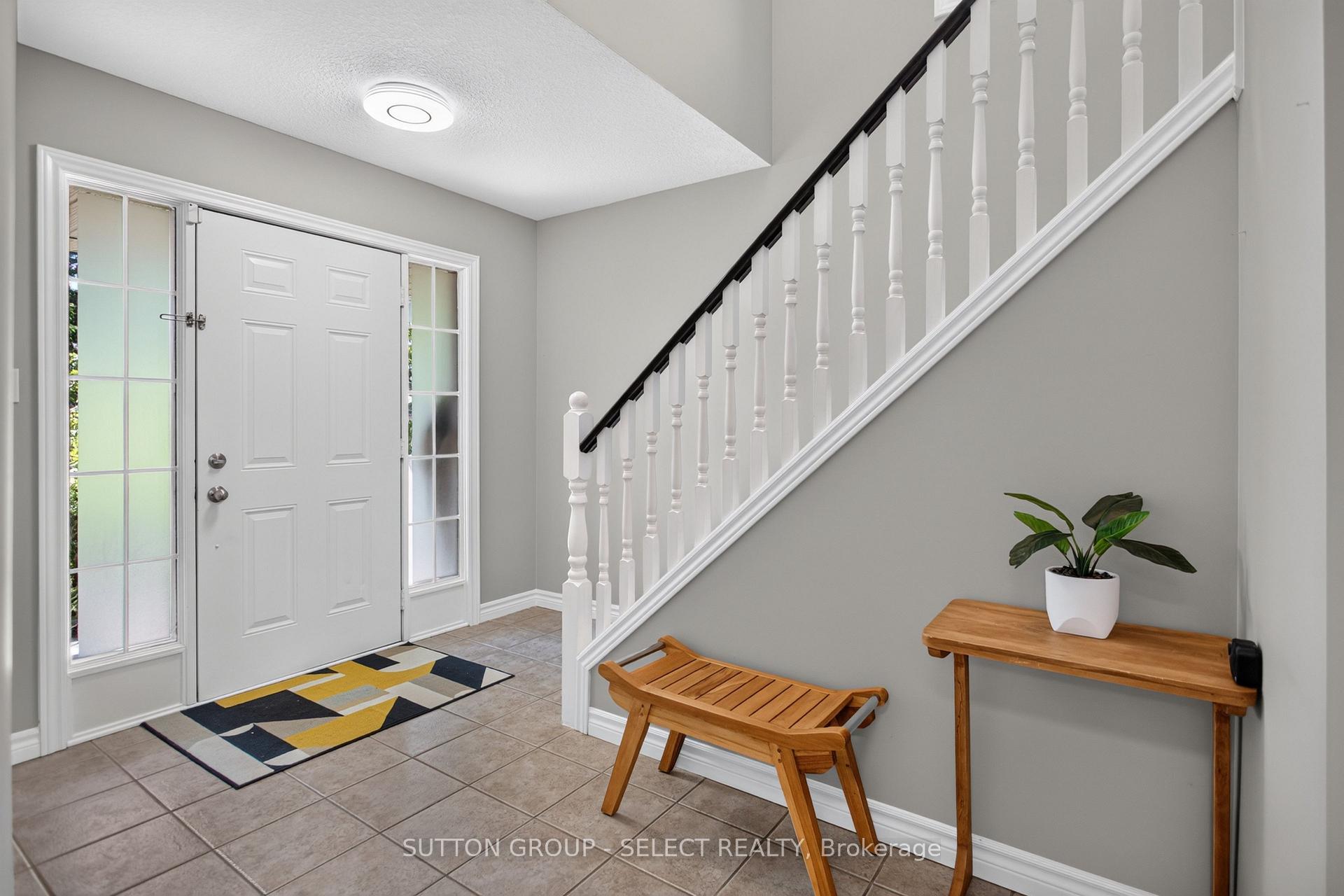 Photo 5 of 1647 Bayswater Crescent, London, North E — HOMEH