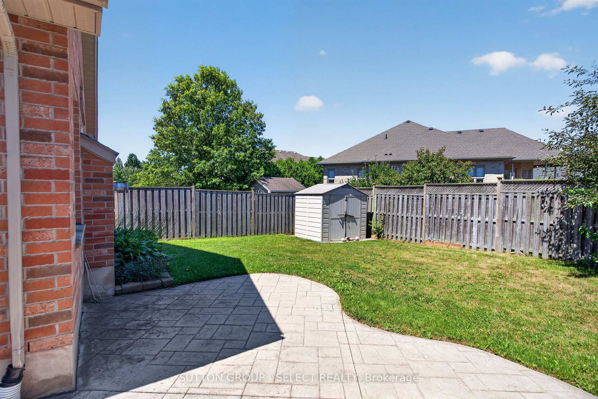 Photo 31 of 1647 Bayswater Crescent, London, North E — HOMEH