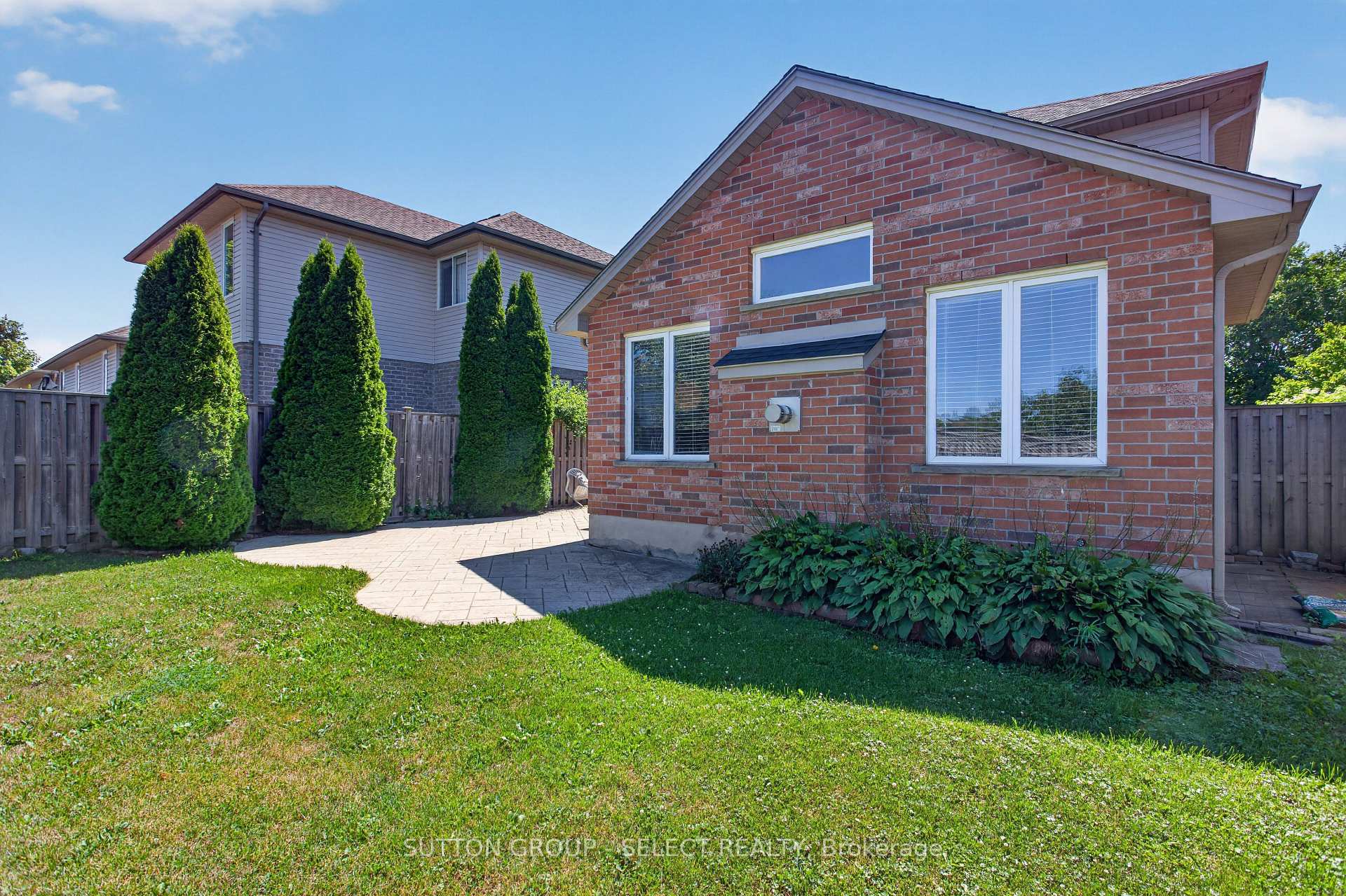 Photo 32 of 1647 Bayswater Crescent, London, North E — HOMEH