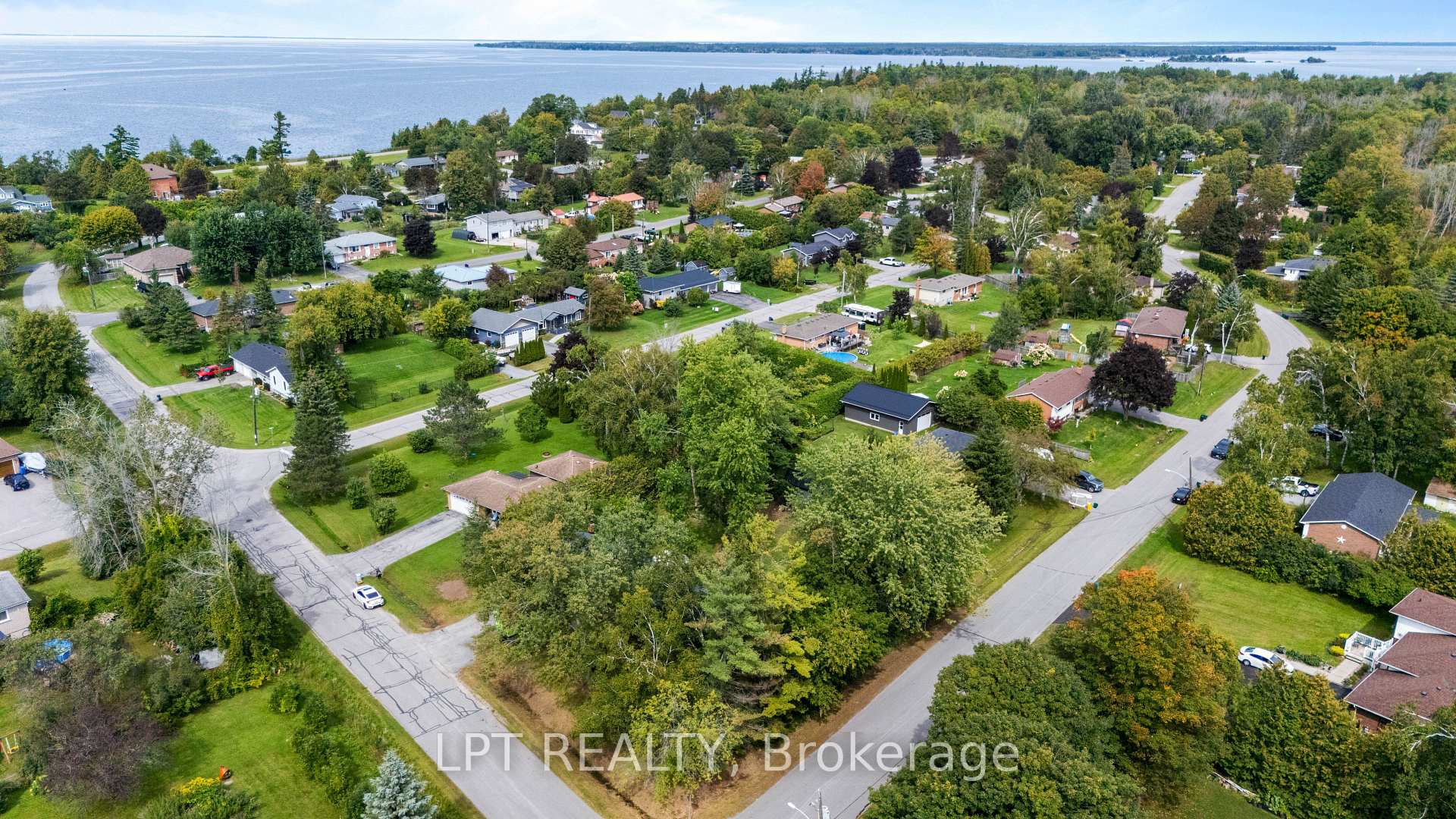 Photo 42 of 65 George Road, Georgina, Sutton & Jackson's Point — HOMEH