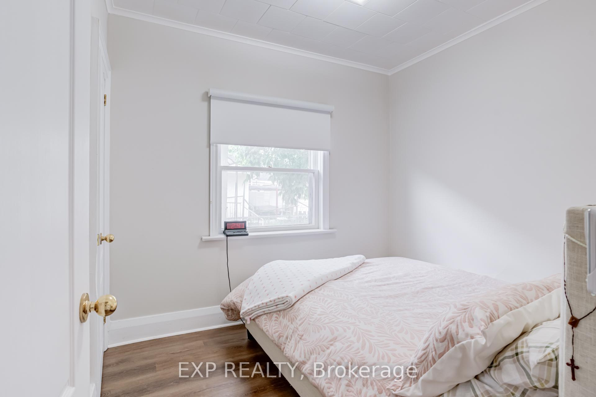 Photo 9 of 5 Laxis Avenue, North York, Mount Dennis — HOMEH