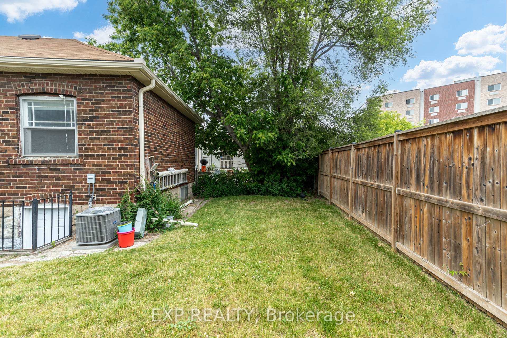 Photo 17 of 5 Laxis Avenue, North York, Mount Dennis — HOMEH