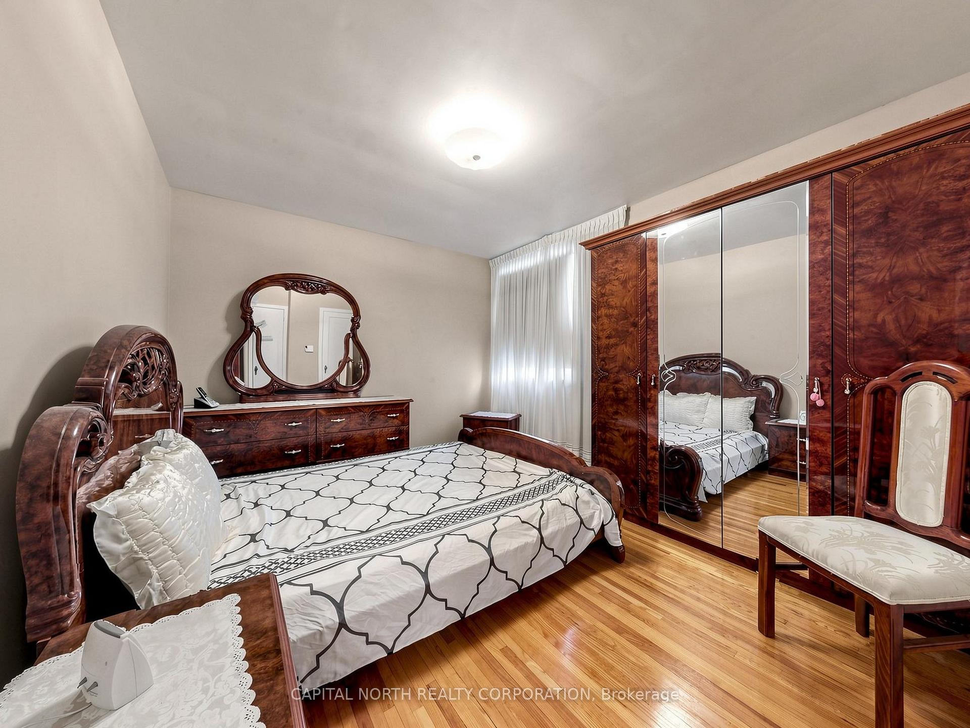 Photo 15 of 70 Beechborough Avenue, North York, Beechborough-Greenbrook — HOMEH