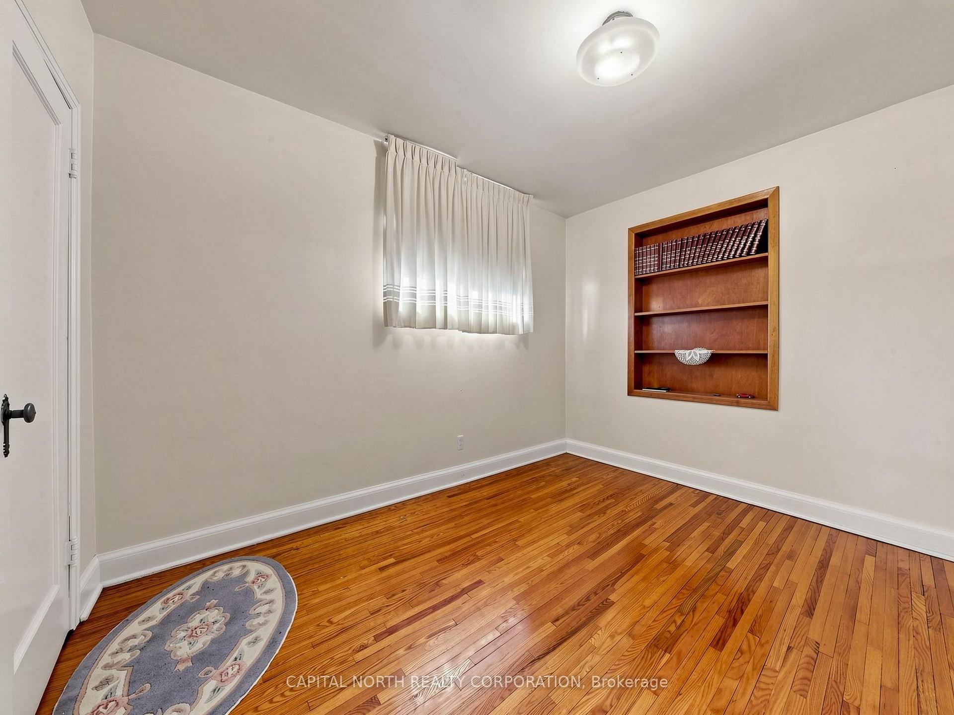 Photo 17 of 70 Beechborough Avenue, North York, Beechborough-Greenbrook — HOMEH