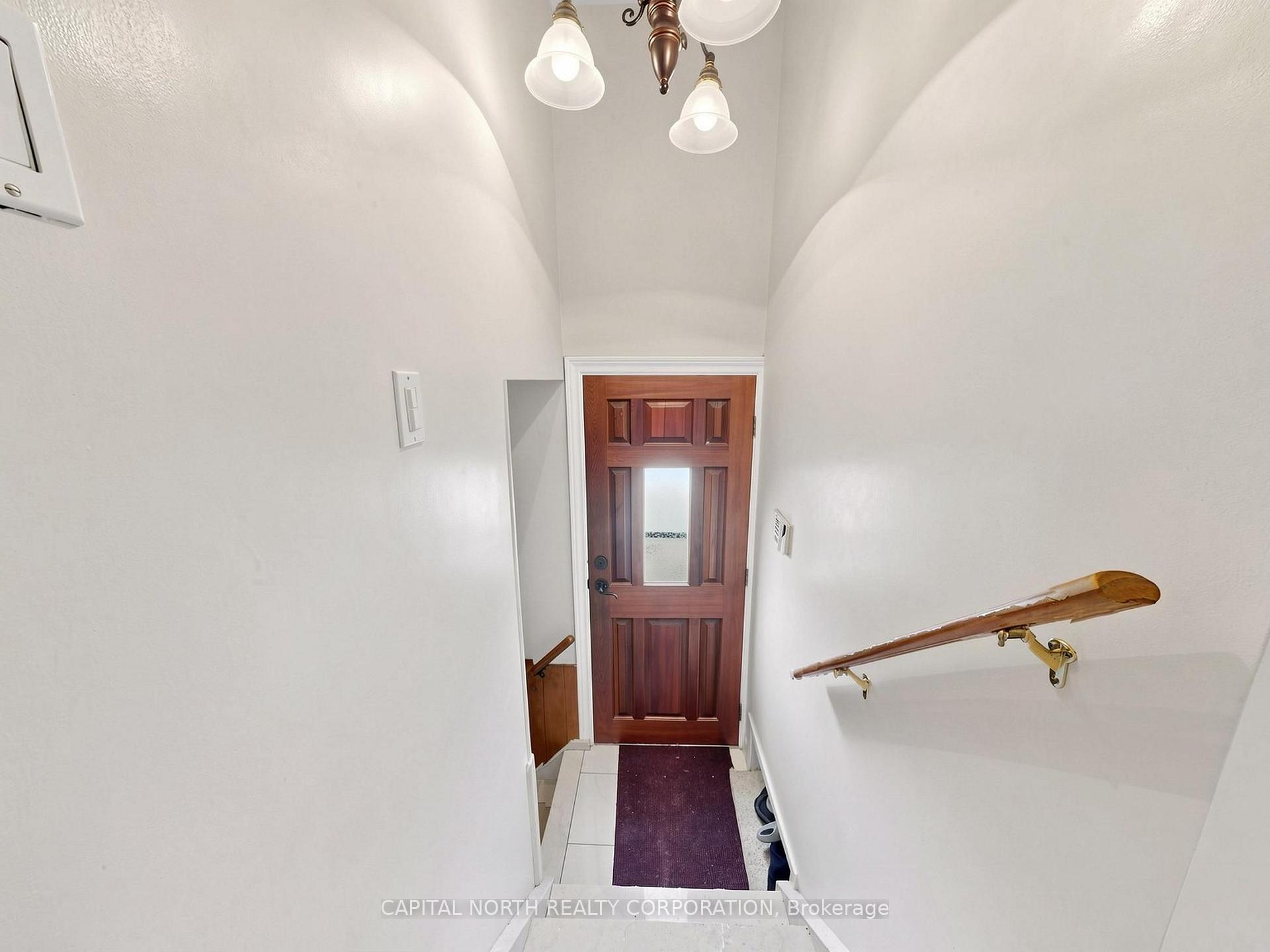 Photo 20 of 70 Beechborough Avenue, North York, Beechborough-Greenbrook — HOMEH