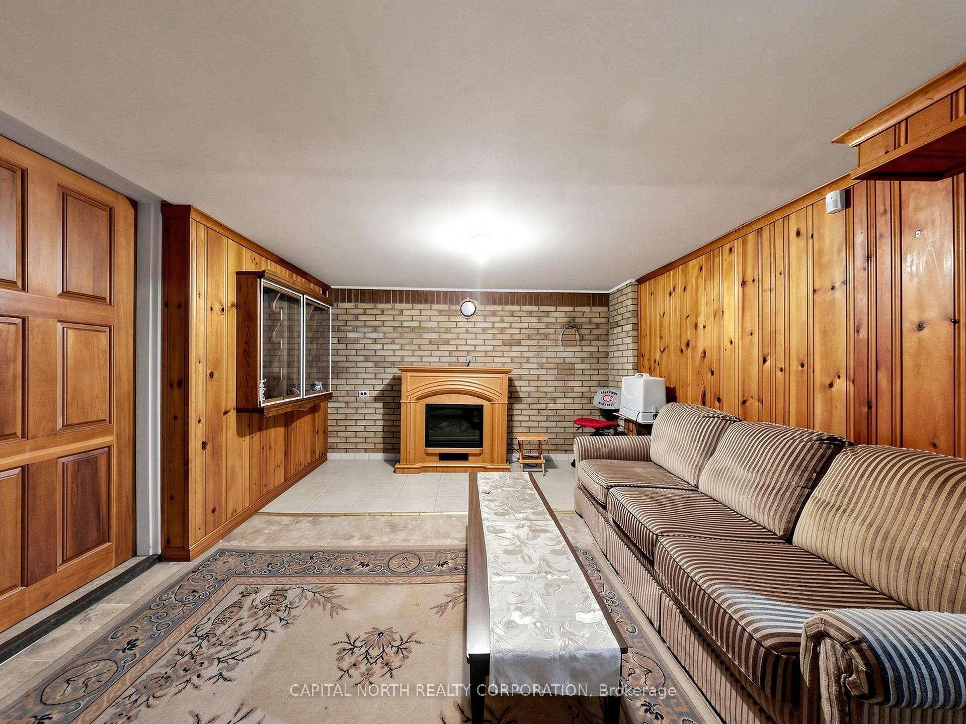 Photo 23 of 70 Beechborough Avenue, North York, Beechborough-Greenbrook — HOMEH