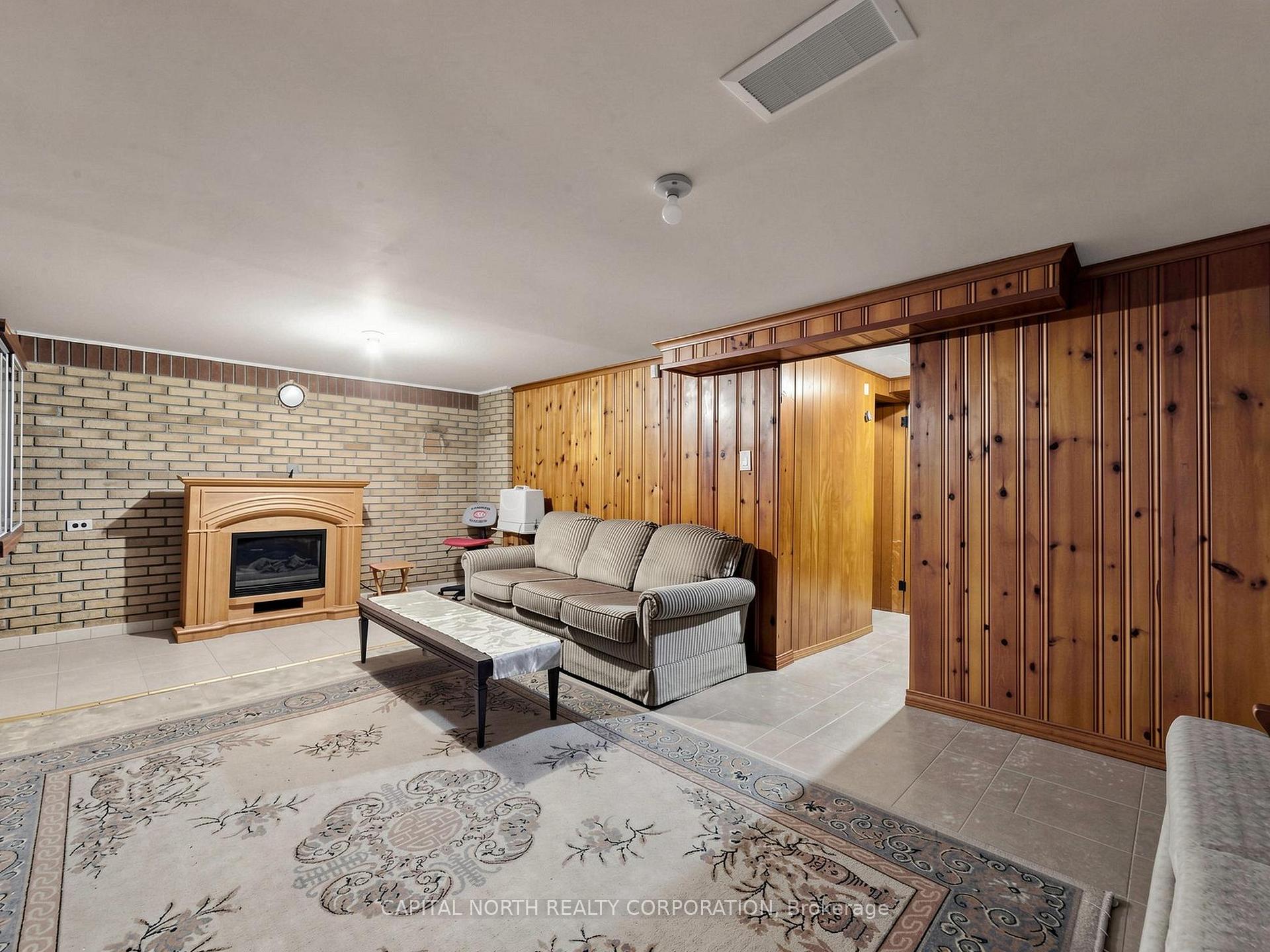 Photo 24 of 70 Beechborough Avenue, North York, Beechborough-Greenbrook — HOMEH