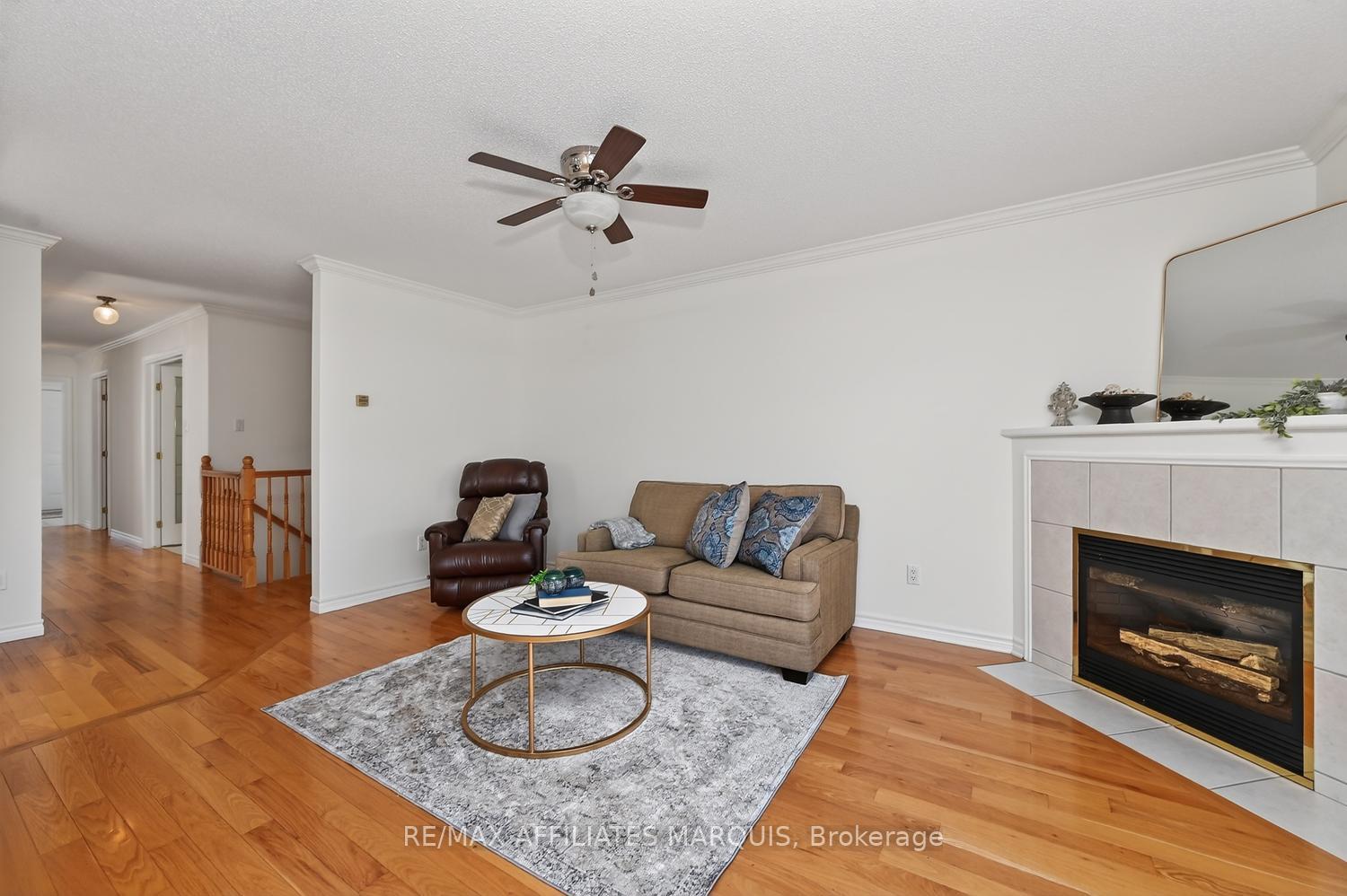 Photo 14 of 11 Decaria Boulevard, Perth, Perth — HOMEH