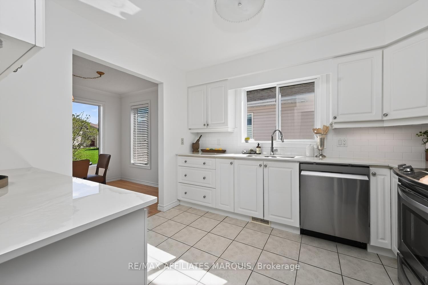 Photo 22 of 11 Decaria Boulevard, Perth, Perth — HOMEH