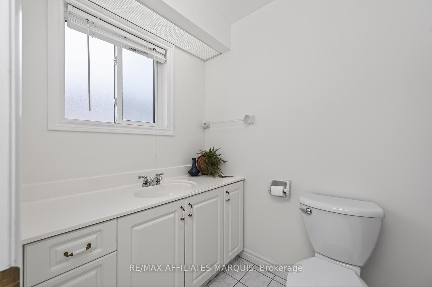 Photo 29 of 11 Decaria Boulevard, Perth, Perth — HOMEH
