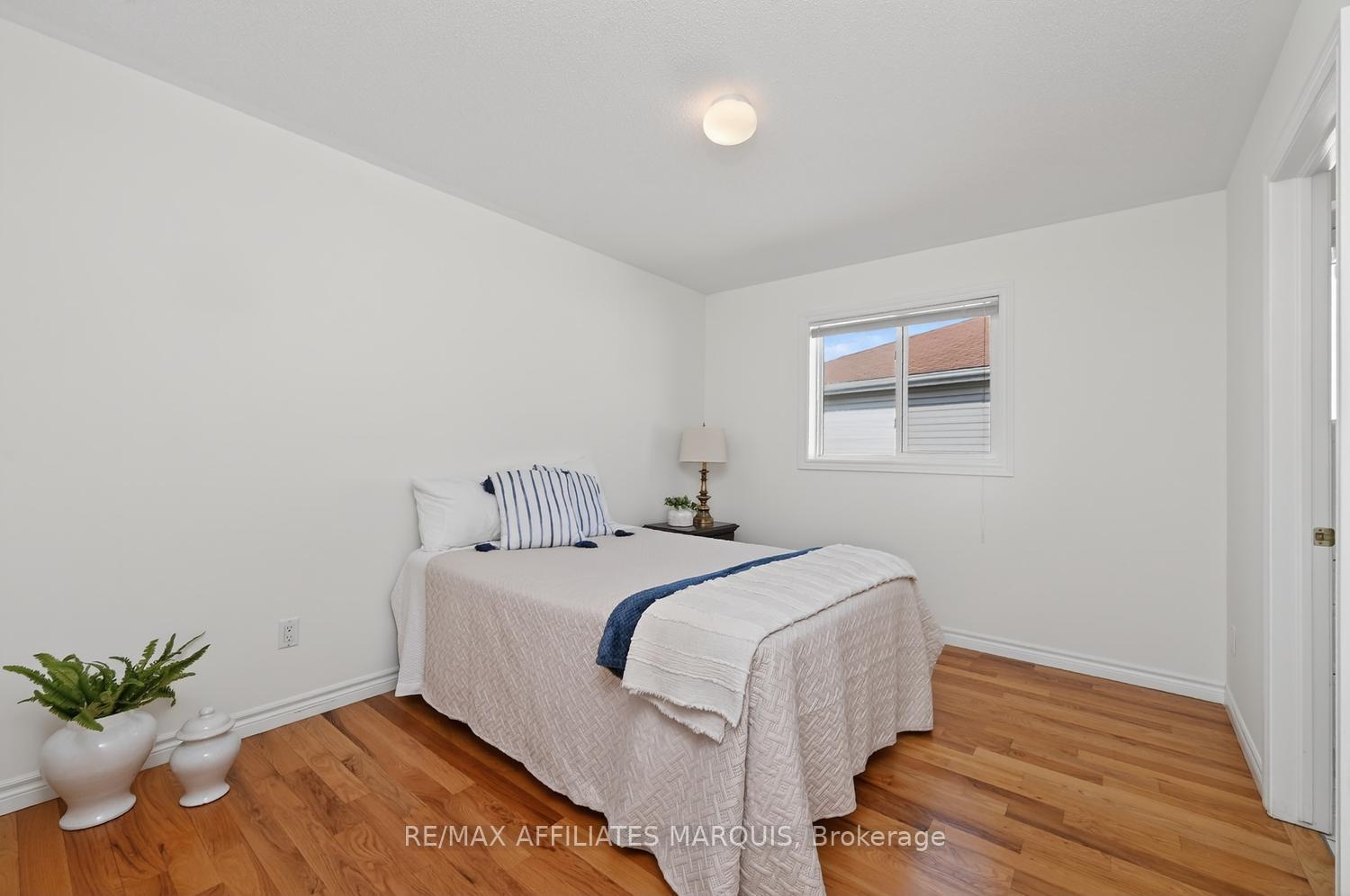 Photo 30 of 11 Decaria Boulevard, Perth, Perth — HOMEH