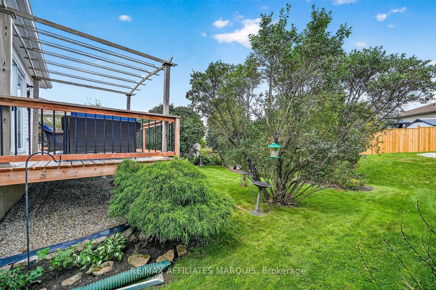 Photo 37 of 11 Decaria Boulevard, Perth, Perth — HOMEH