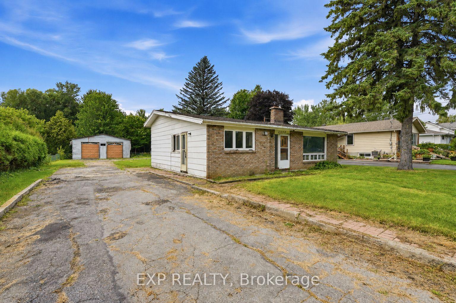 Photo 3 of 2498 Mer Bleue Road, Ottawa, Mer Bleue/Bradley Estates/Anderson Park — HOMEH