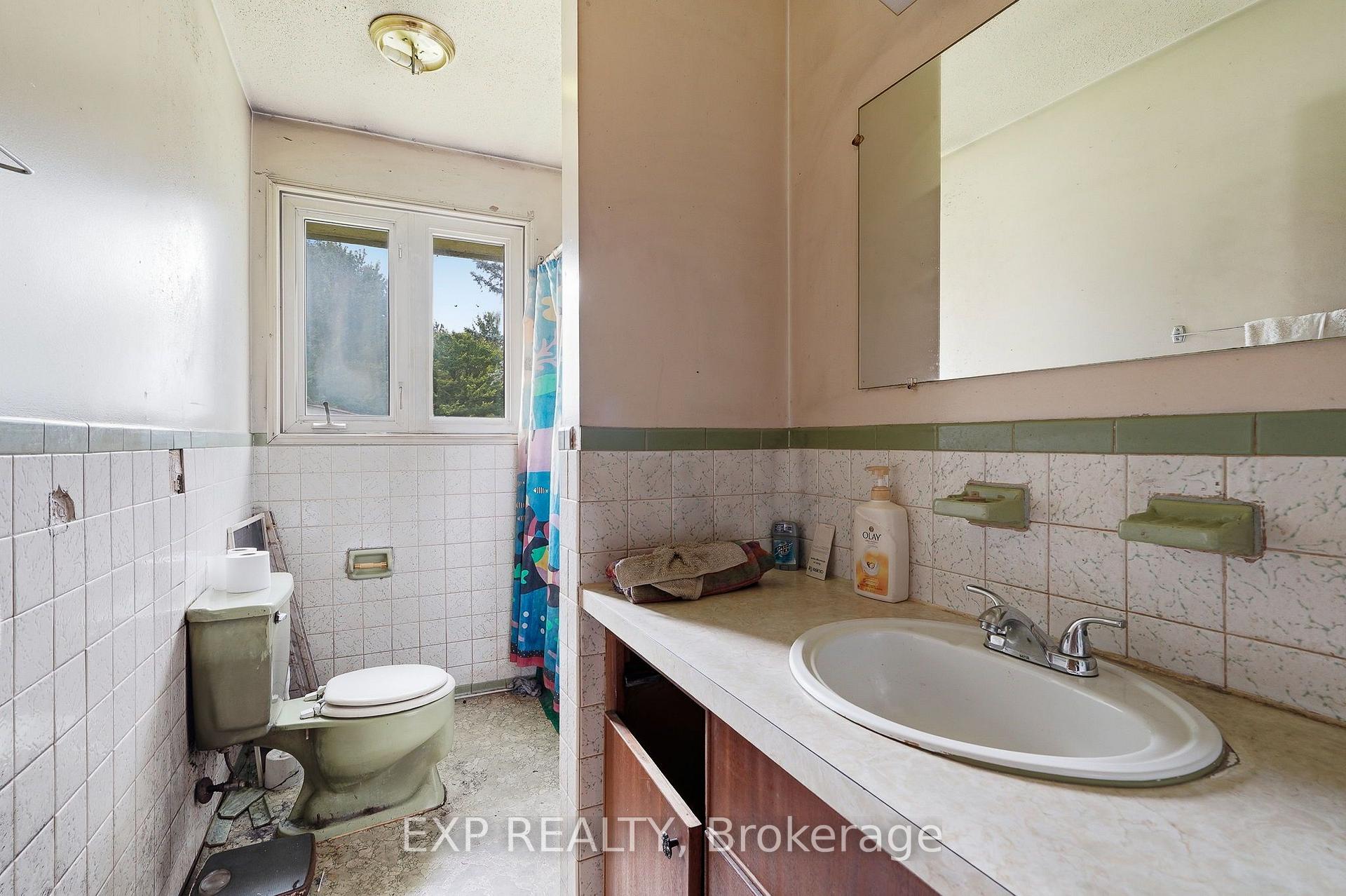 Photo 10 of 2498 Mer Bleue Road, Ottawa, Mer Bleue/Bradley Estates/Anderson Park — HOMEH