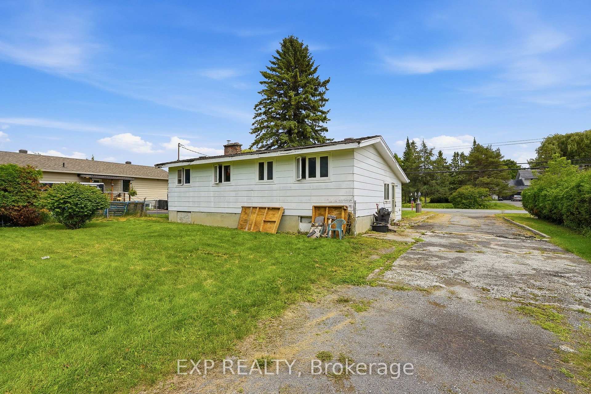 Photo 18 of 2498 Mer Bleue Road, Ottawa, Mer Bleue/Bradley Estates/Anderson Park — HOMEH