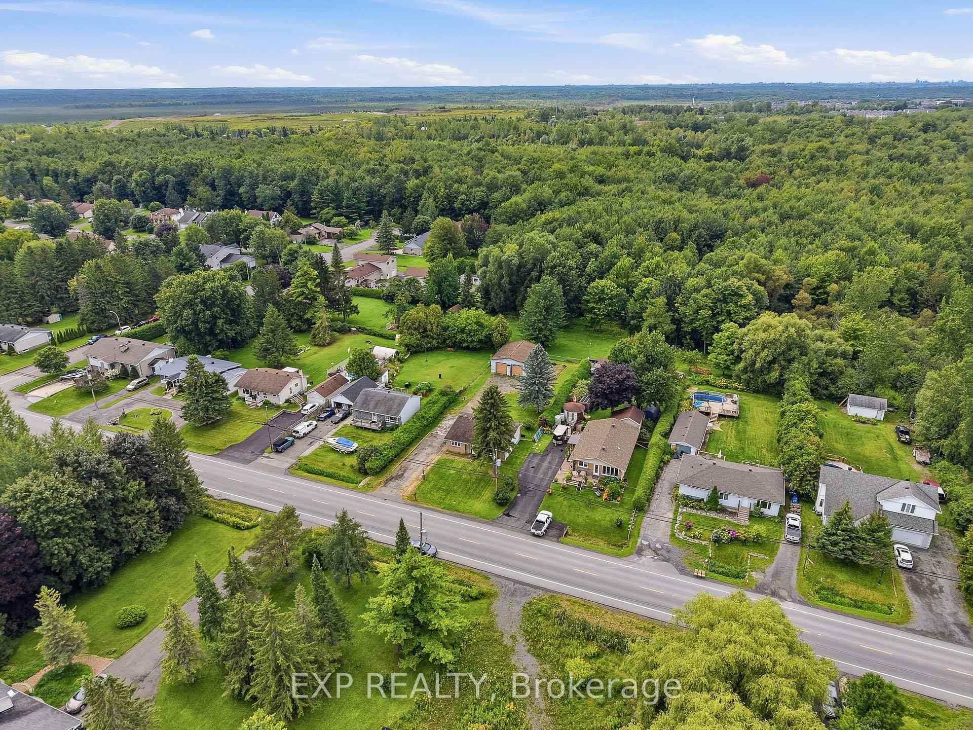 Photo 23 of 2498 Mer Bleue Road, Ottawa, Mer Bleue/Bradley Estates/Anderson Park — HOMEH