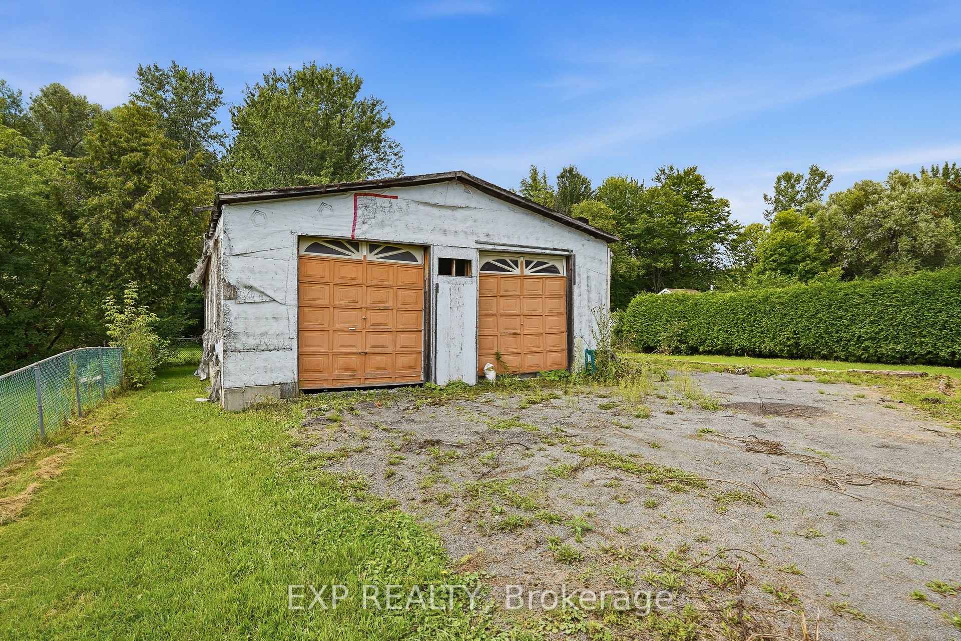 Photo 27 of 2498 Mer Bleue Road, Ottawa, Mer Bleue/Bradley Estates/Anderson Park — HOMEH