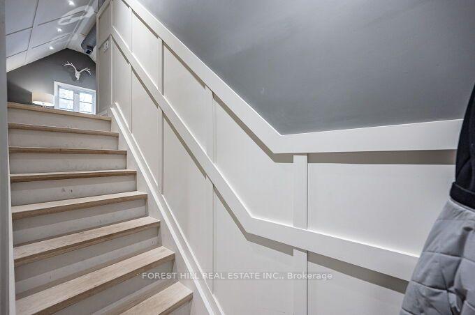 Photo 3 of Unit Upper Level, 2225 Otami Trail, Mississauga, Sheridan — HOMEH