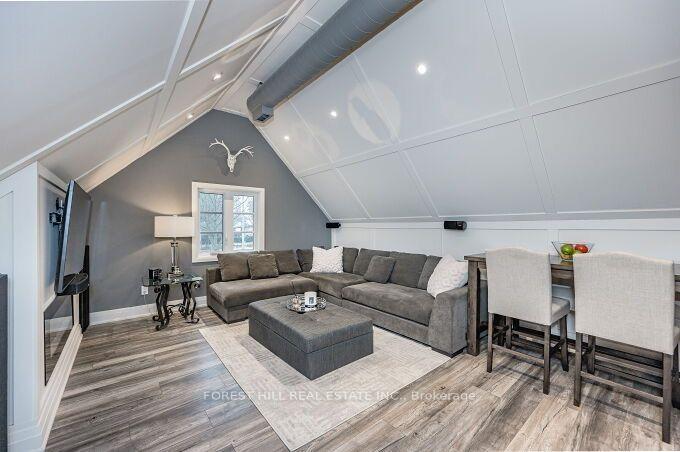 Photo 4 of Unit Upper Level, 2225 Otami Trail, Mississauga, Sheridan — HOMEH