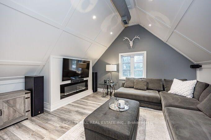 Photo 6 of Unit Upper Level, 2225 Otami Trail, Mississauga, Sheridan — HOMEH