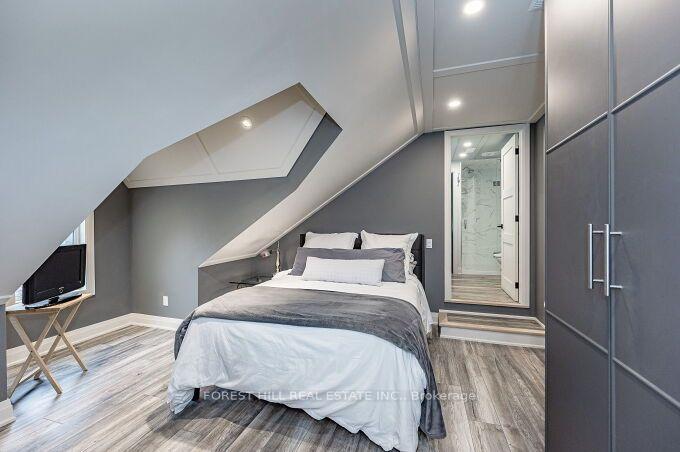 Photo 13 of Unit Upper Level, 2225 Otami Trail, Mississauga, Sheridan — HOMEH
