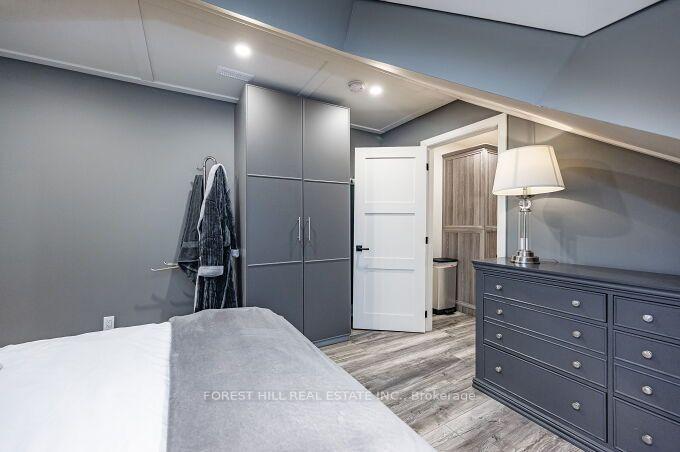 Photo 15 of Unit Upper Level, 2225 Otami Trail, Mississauga, Sheridan — HOMEH