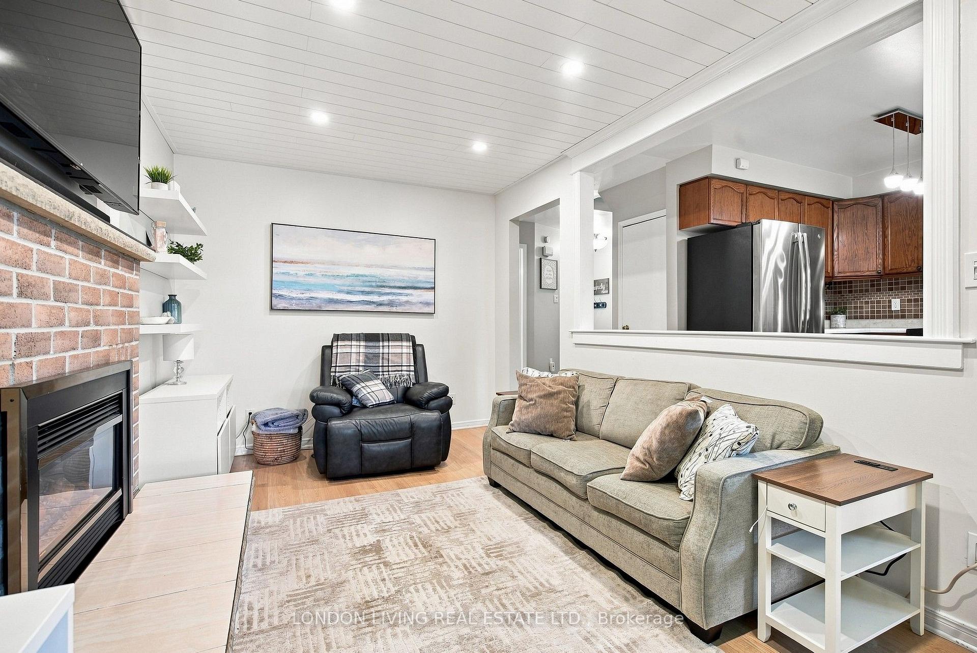 Photo 13 of 704 Homeview Road, London, South Q — HOMEH
