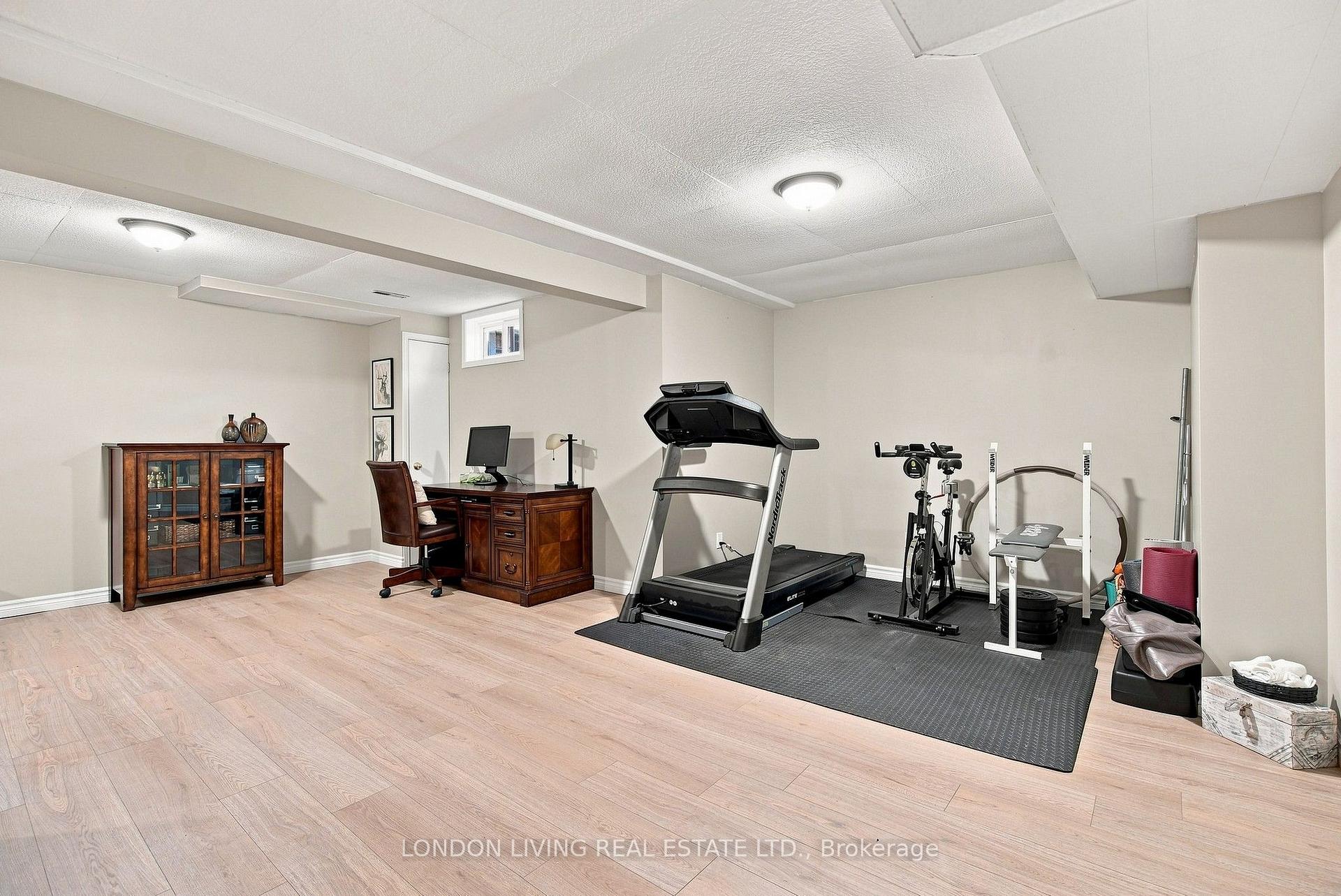 Photo 34 of 704 Homeview Road, London, South Q — HOMEH