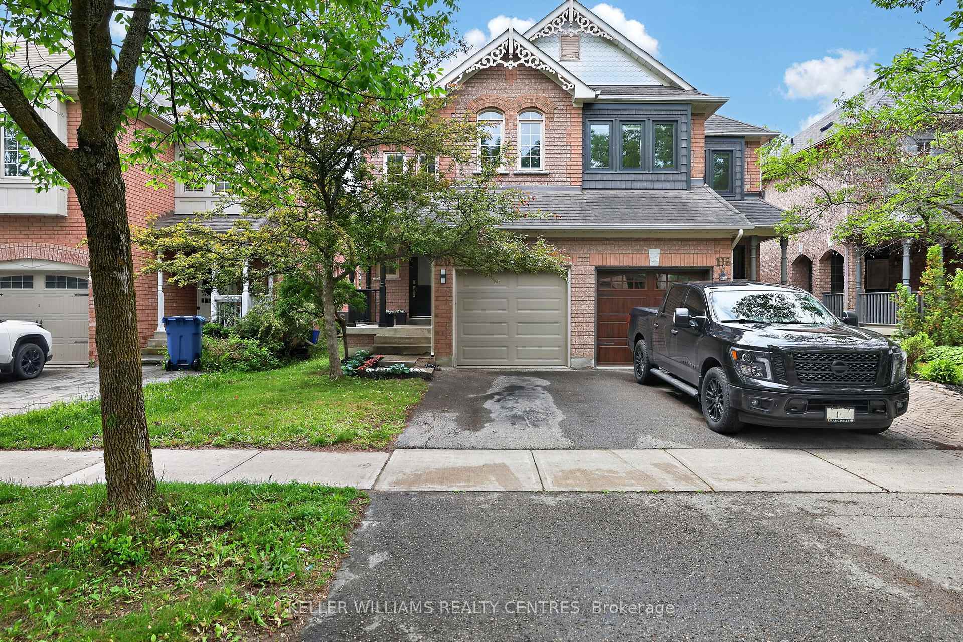 Photo 2 of 120 Woodroof Crescent, Aurora, Bayview Wellington — HOMEH