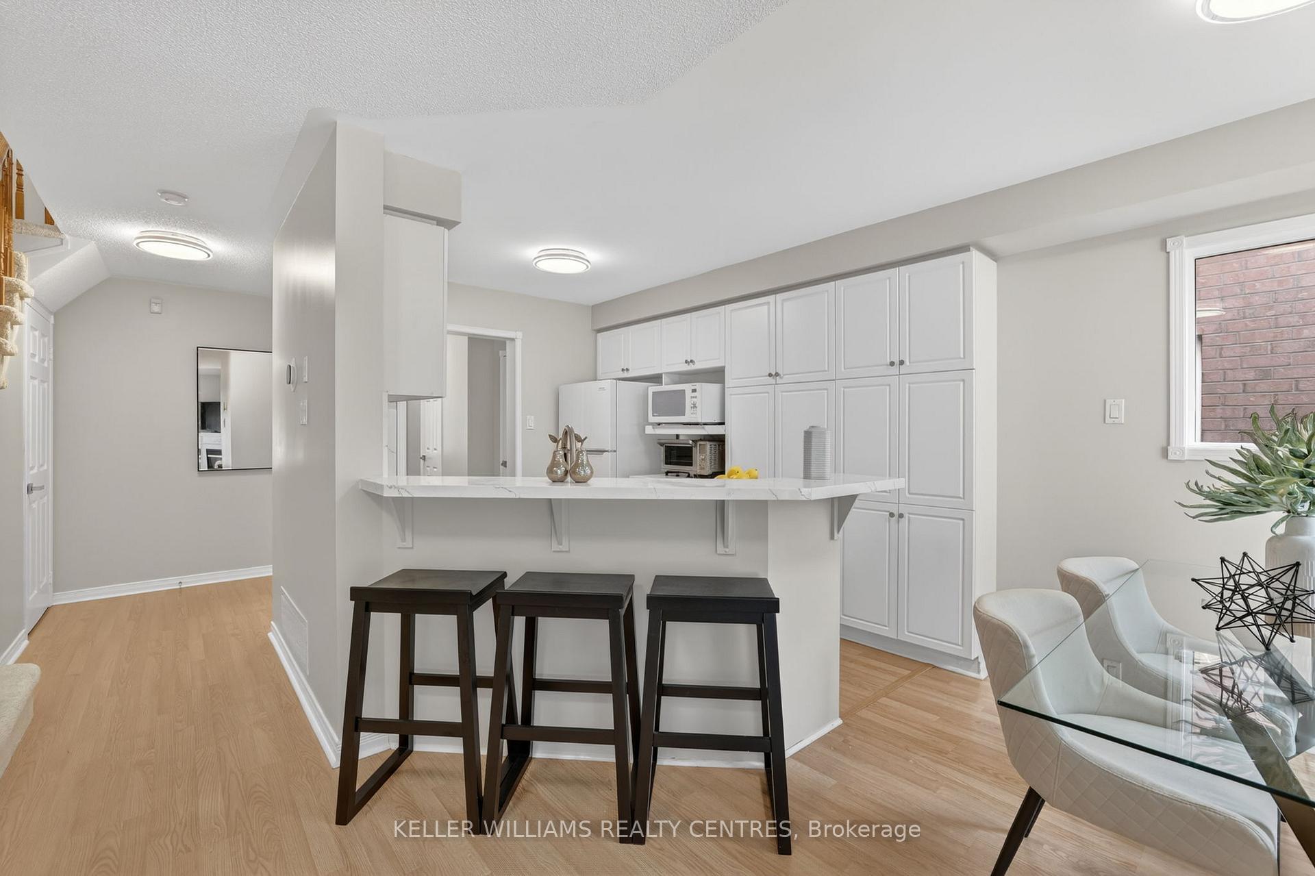 Photo 11 of 120 Woodroof Crescent, Aurora, Bayview Wellington — HOMEH