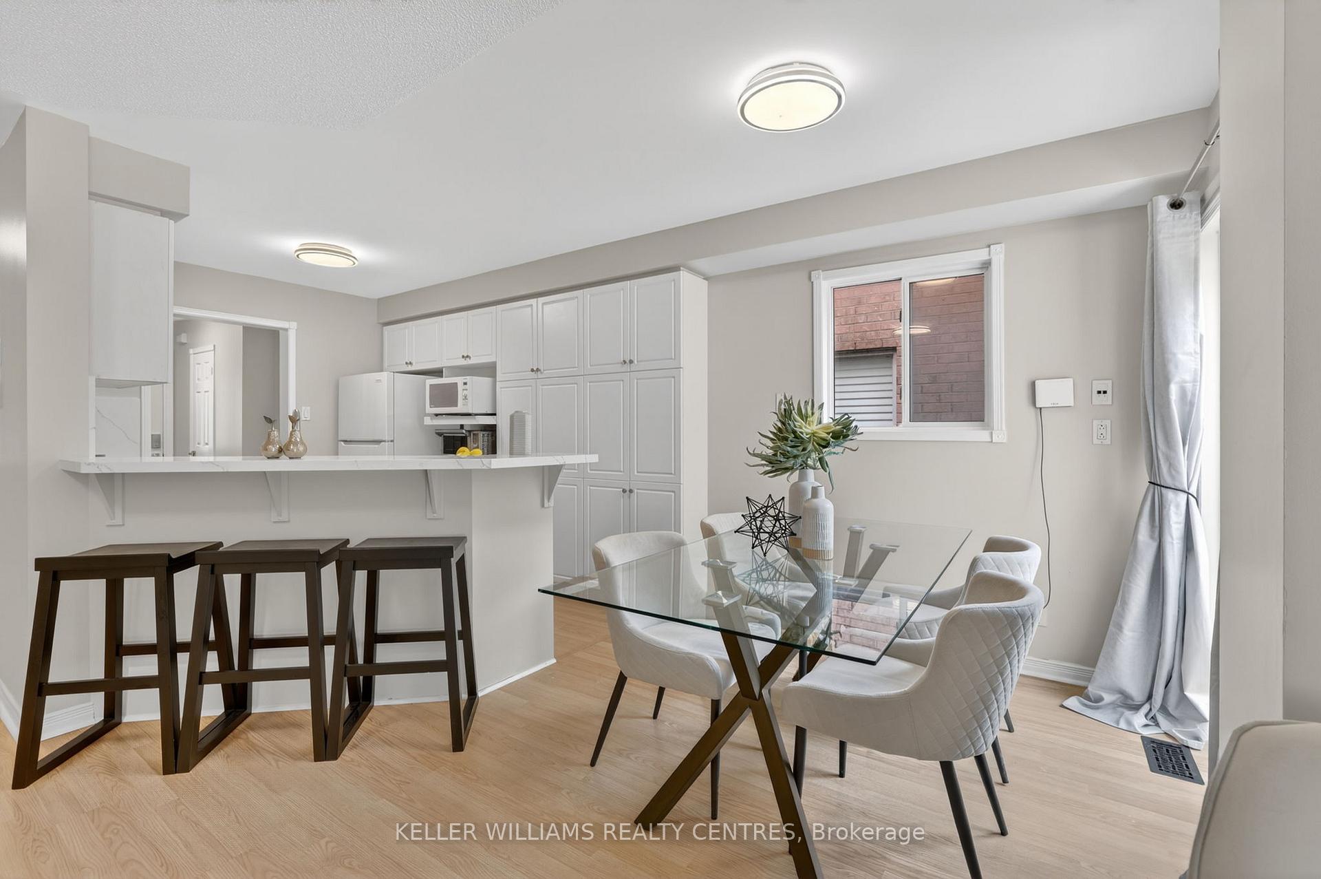 Photo 13 of 120 Woodroof Crescent, Aurora, Bayview Wellington — HOMEH