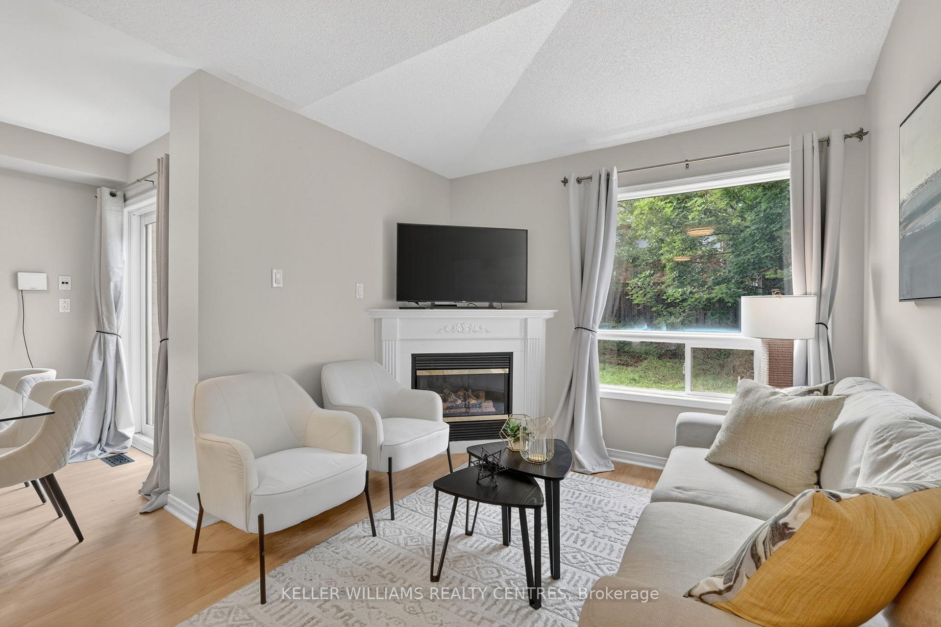 Photo 17 of 120 Woodroof Crescent, Aurora, Bayview Wellington — HOMEH