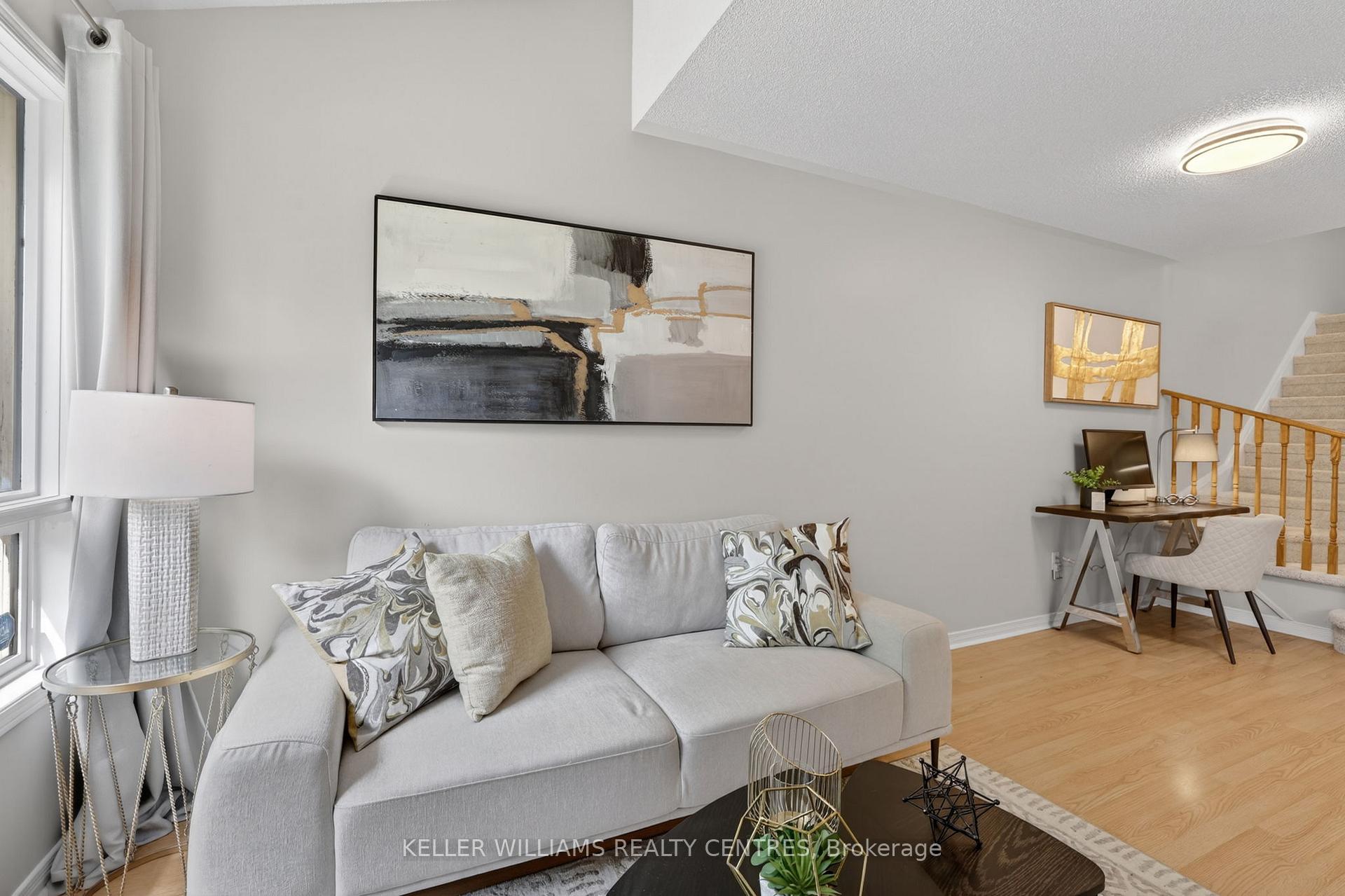 Photo 19 of 120 Woodroof Crescent, Aurora, Bayview Wellington — HOMEH
