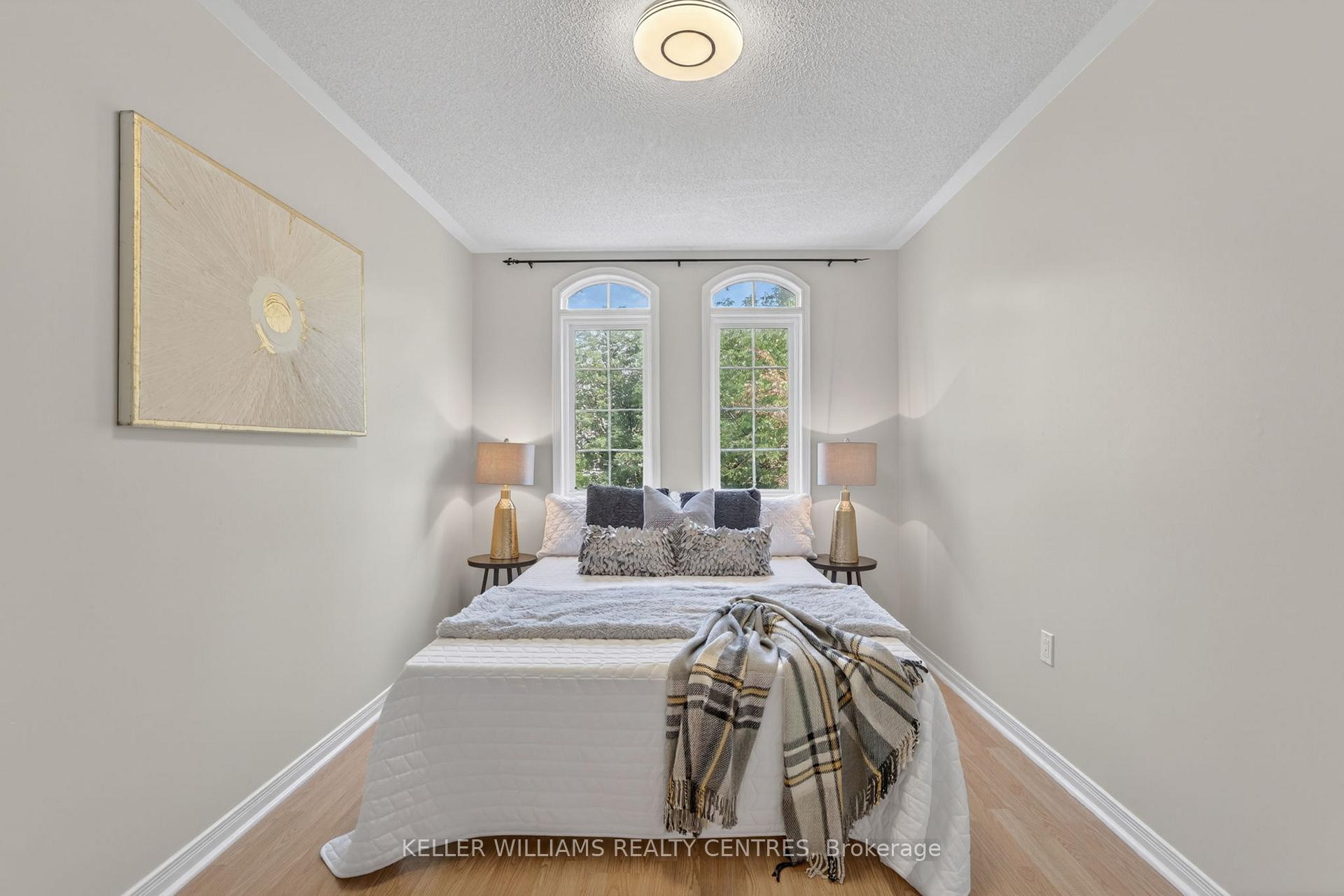 Photo 23 of 120 Woodroof Crescent, Aurora, Bayview Wellington — HOMEH